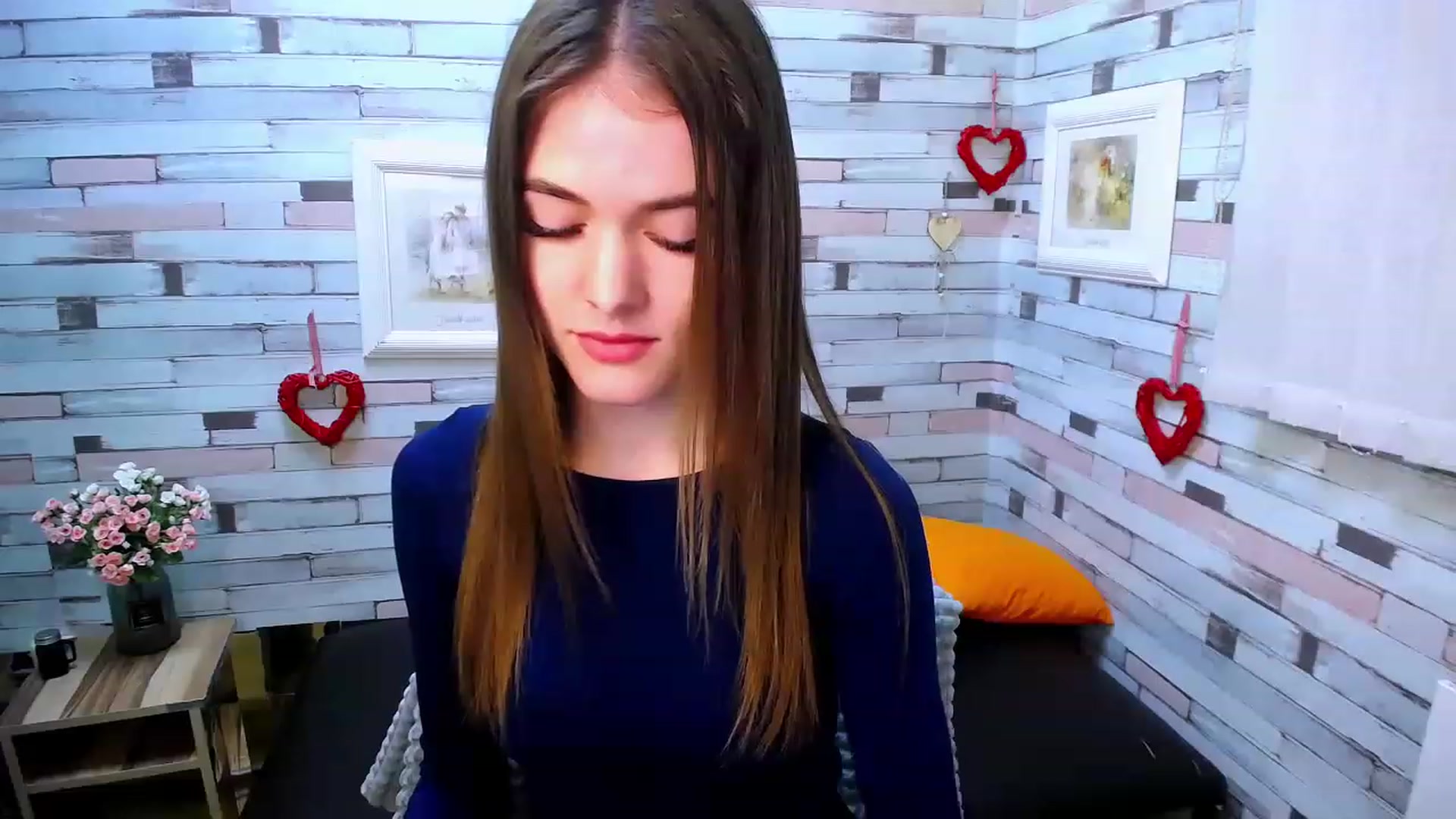 Gallery image thumbnail from Mili_Sky_'s myfreecams stream on, 11/25/2022, 12:42 image 12 of 20
