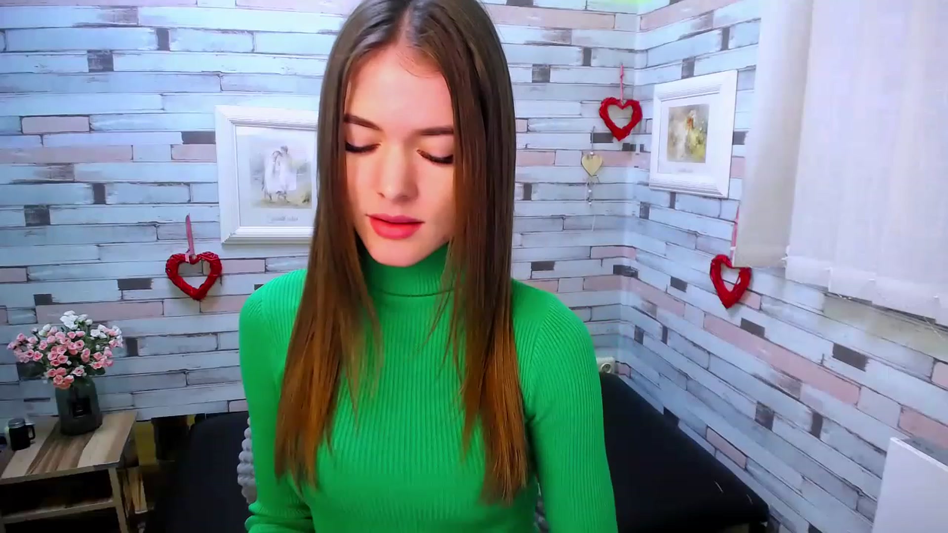 Gallery image thumbnail from Mili_Sky_'s myfreecams stream on, 12/02/2022, 09:58 image 7 of 20