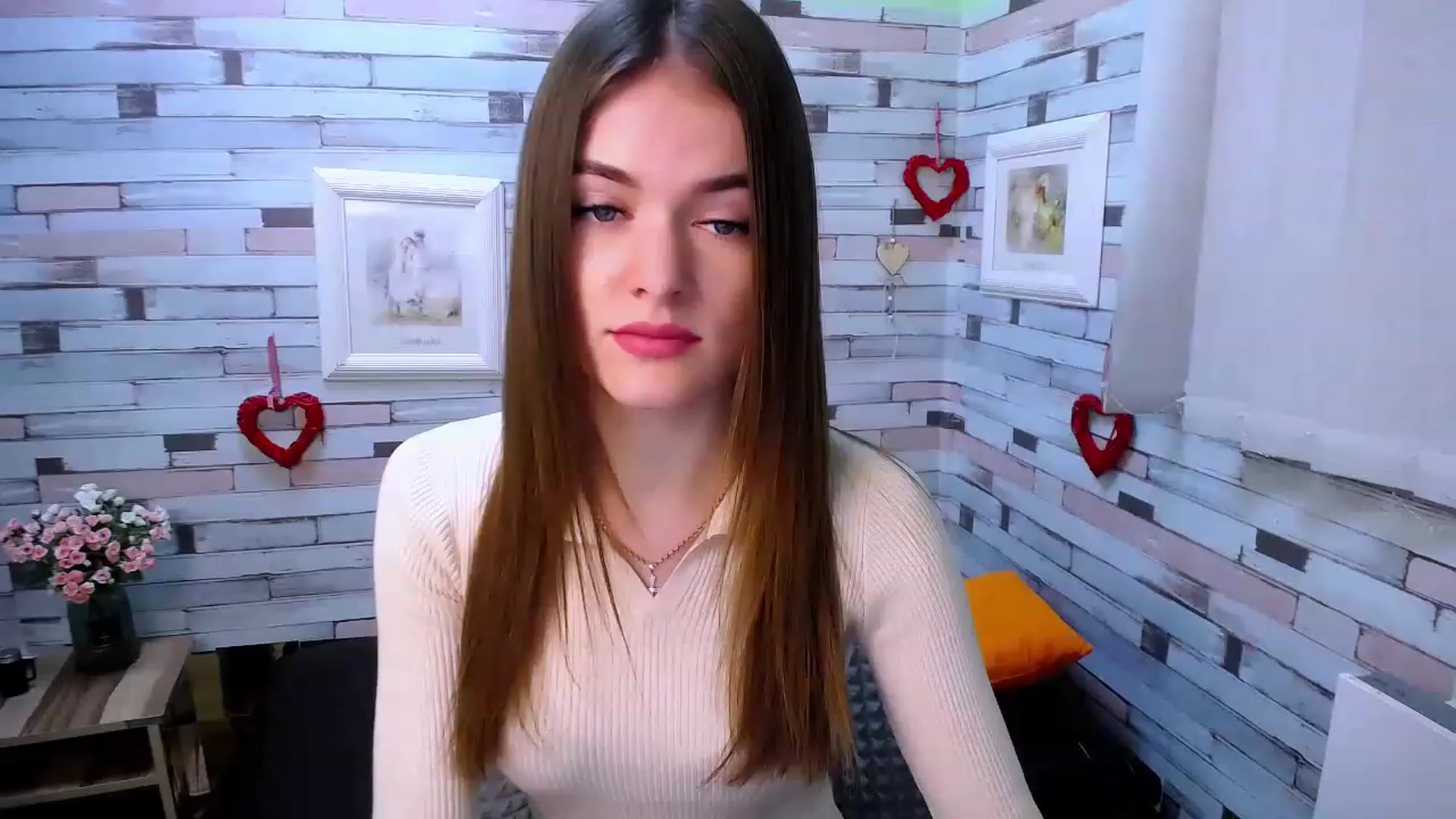 Gallery image thumbnail from Mili_Sky_'s myfreecams stream on, 12/03/2022, 10:40 image 1 of 20