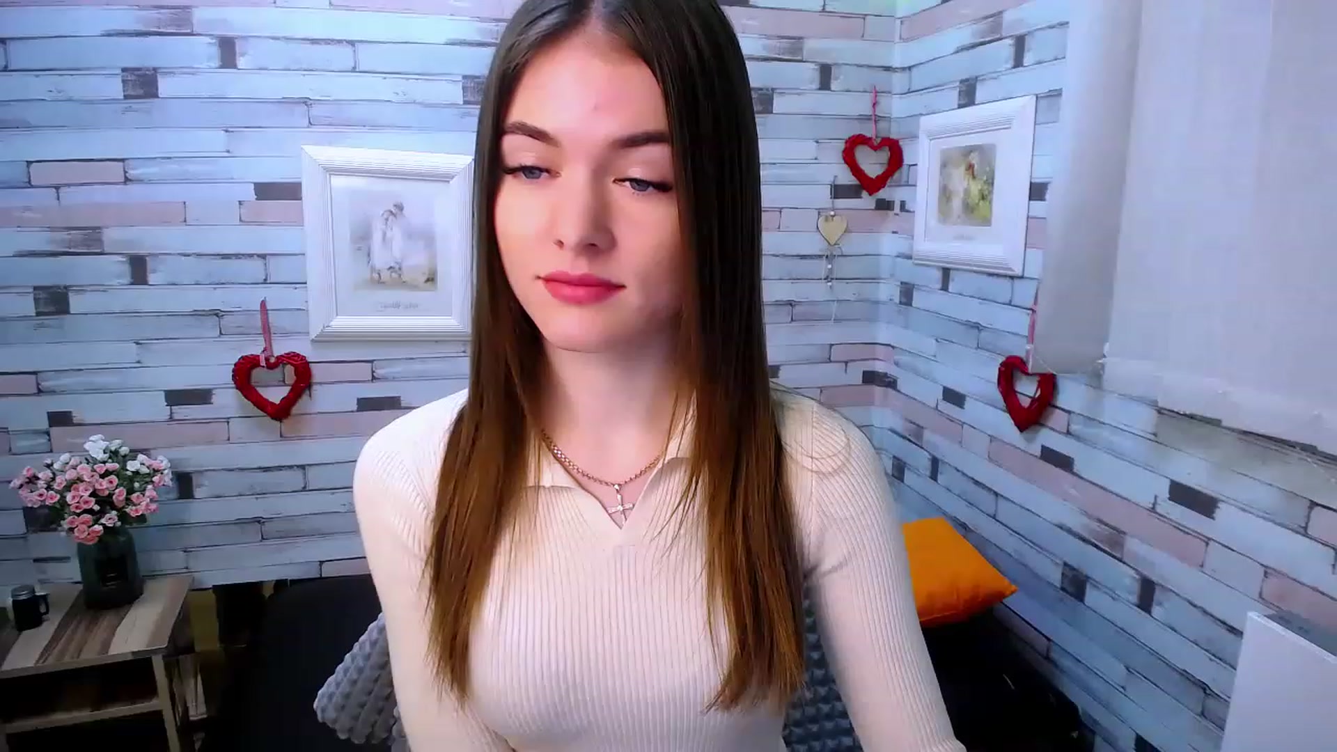 Gallery image thumbnail from Mili_Sky_'s myfreecams stream on, 12/03/2022, 11:53 image 9 of 20