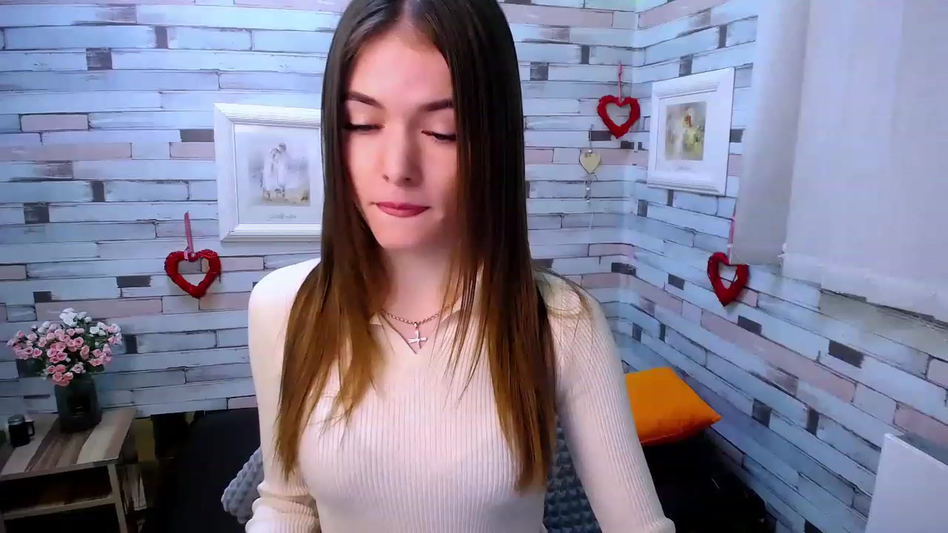 Gallery image thumbnail from Mili_Sky_'s myfreecams stream on, 12/03/2022, 11:53 image 6 of 20