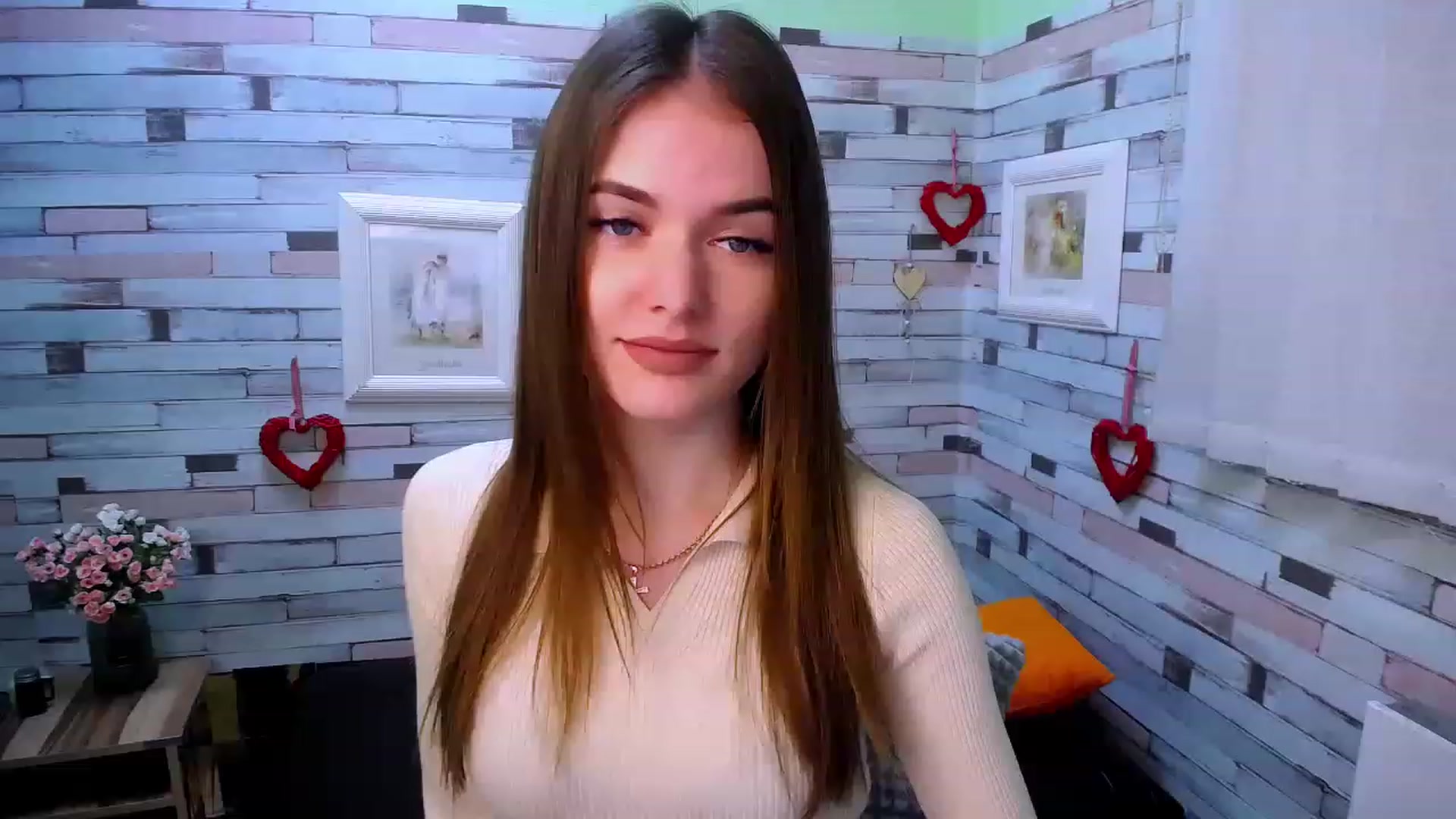 Gallery image thumbnail from Mili_Sky_'s myfreecams stream on, 12/03/2022, 16:37 image 19 of 20