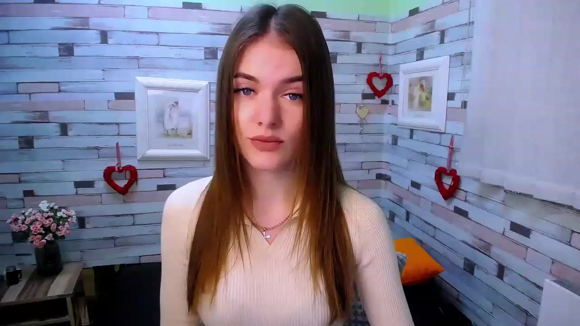 Gallery image thumbnail from Mili_Sky_'s myfreecams stream on, 12/03/2022, 16:37 image 15 of 20