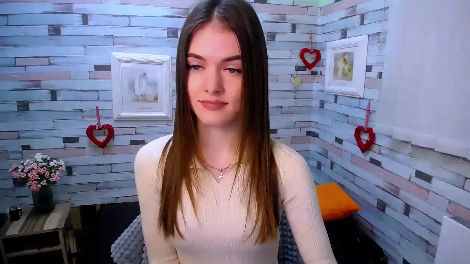 Gallery image thumbnail from Mili_Sky_'s myfreecams stream on, 12/03/2022, 17:58 image 13 of 20