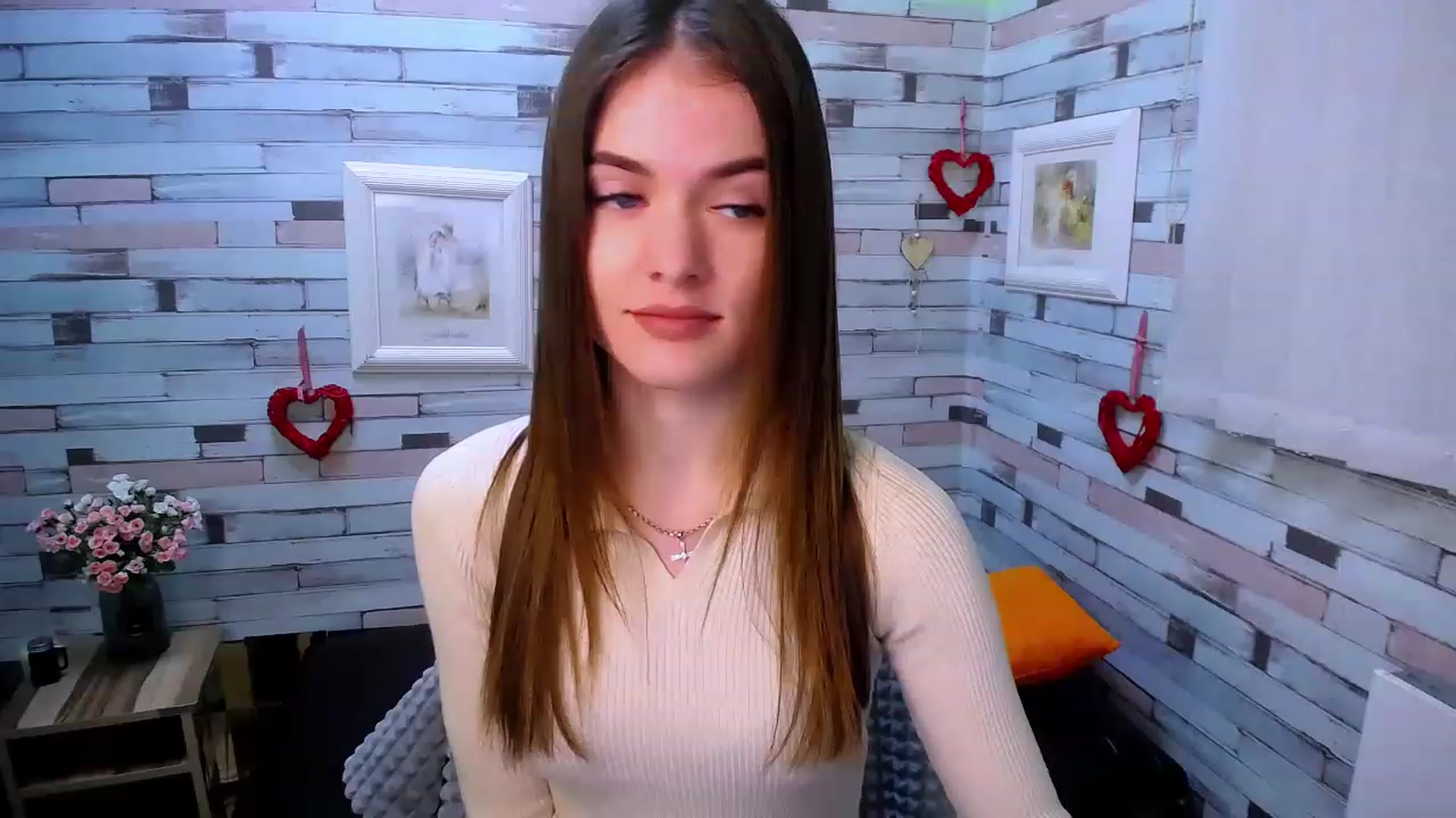 Gallery image thumbnail from Mili_Sky_'s myfreecams stream on, 12/03/2022, 17:58 image 12 of 20