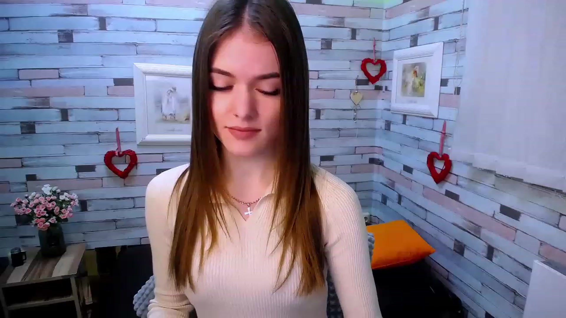 Gallery image thumbnail from Mili_Sky_'s myfreecams stream on, 12/03/2022, 17:58 image 11 of 20