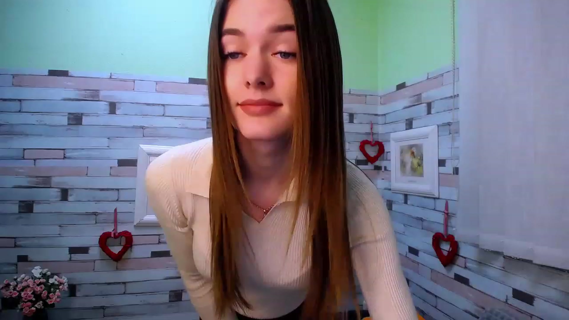 Gallery image thumbnail from Mili_Sky_'s myfreecams stream on, 12/03/2022, 17:58 image 3 of 20