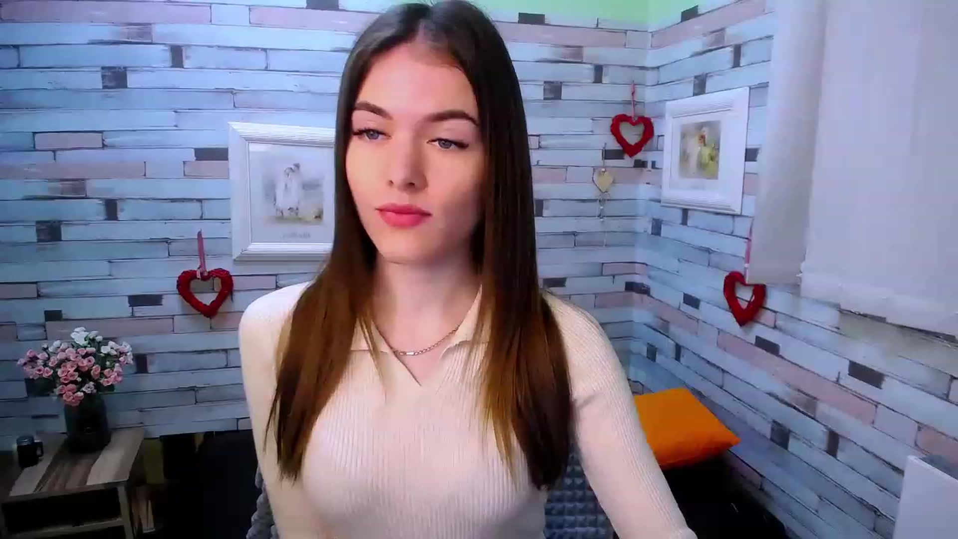 Gallery image thumbnail from Mili_Sky_'s myfreecams stream on, 12/04/2022, 07:57 image 9 of 20