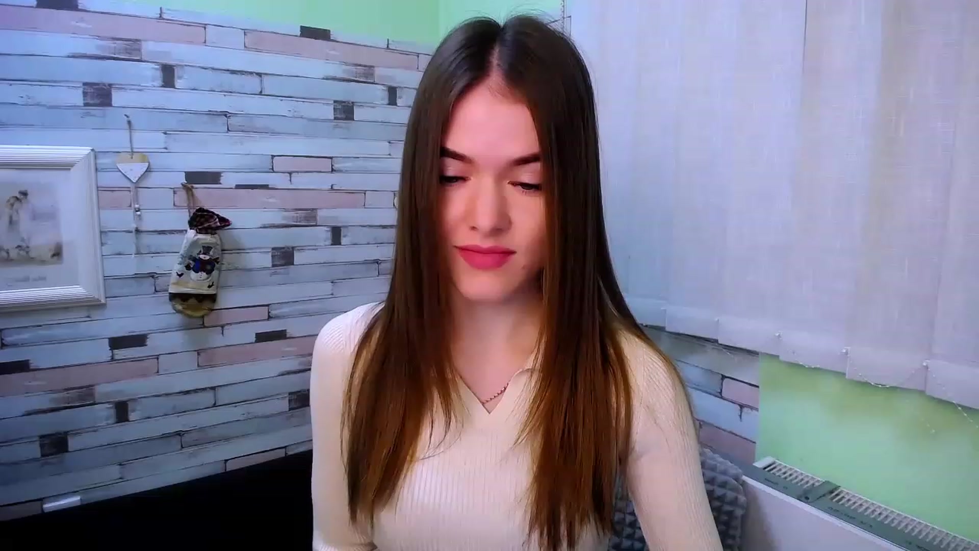 Gallery image thumbnail from Mili_Sky_'s myfreecams stream on, 12/07/2022, 07:02 image 5 of 20