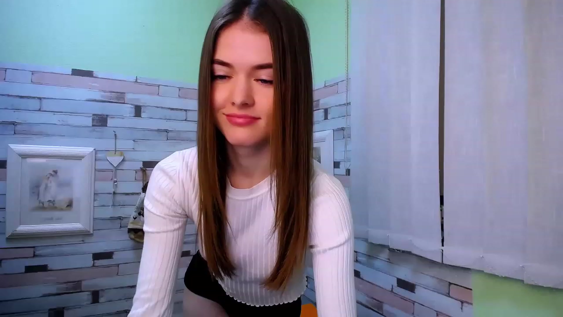 Gallery image thumbnail from Mili_Sky_'s myfreecams stream on, 12/11/2022, 07:49 image 20 of 20