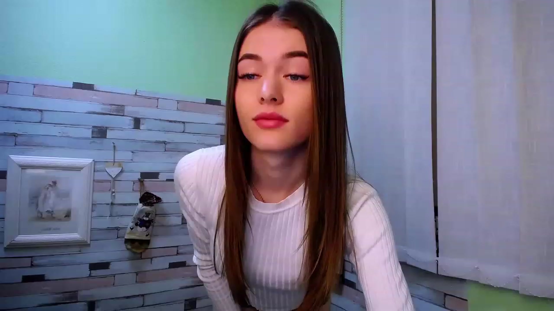 Gallery image thumbnail from Mili_Sky_'s myfreecams stream on, 12/11/2022, 08:16 image 9 of 20