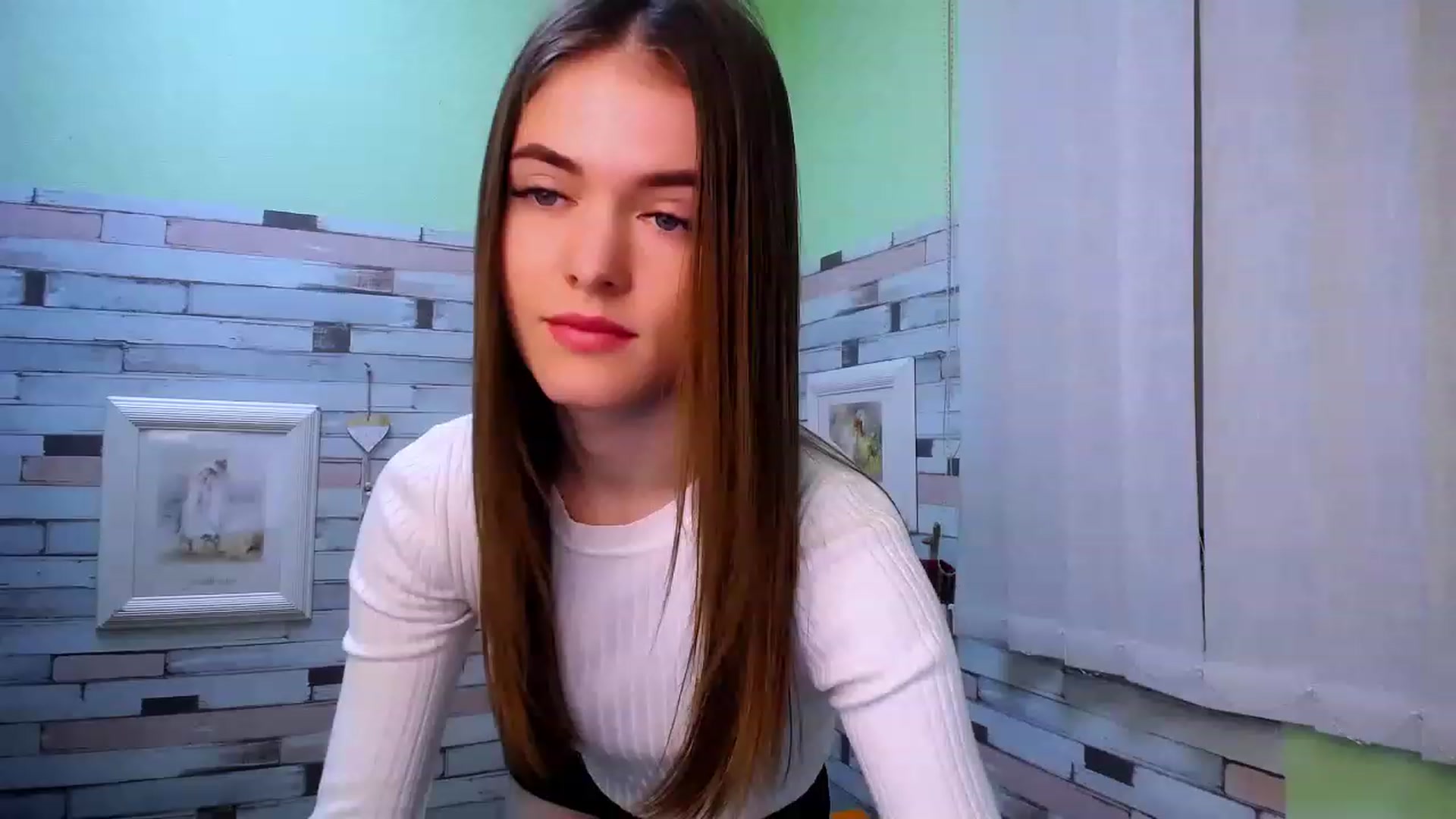 Gallery image thumbnail from Mili_Sky_'s myfreecams stream on, 12/11/2022, 09:52 image 9 of 20