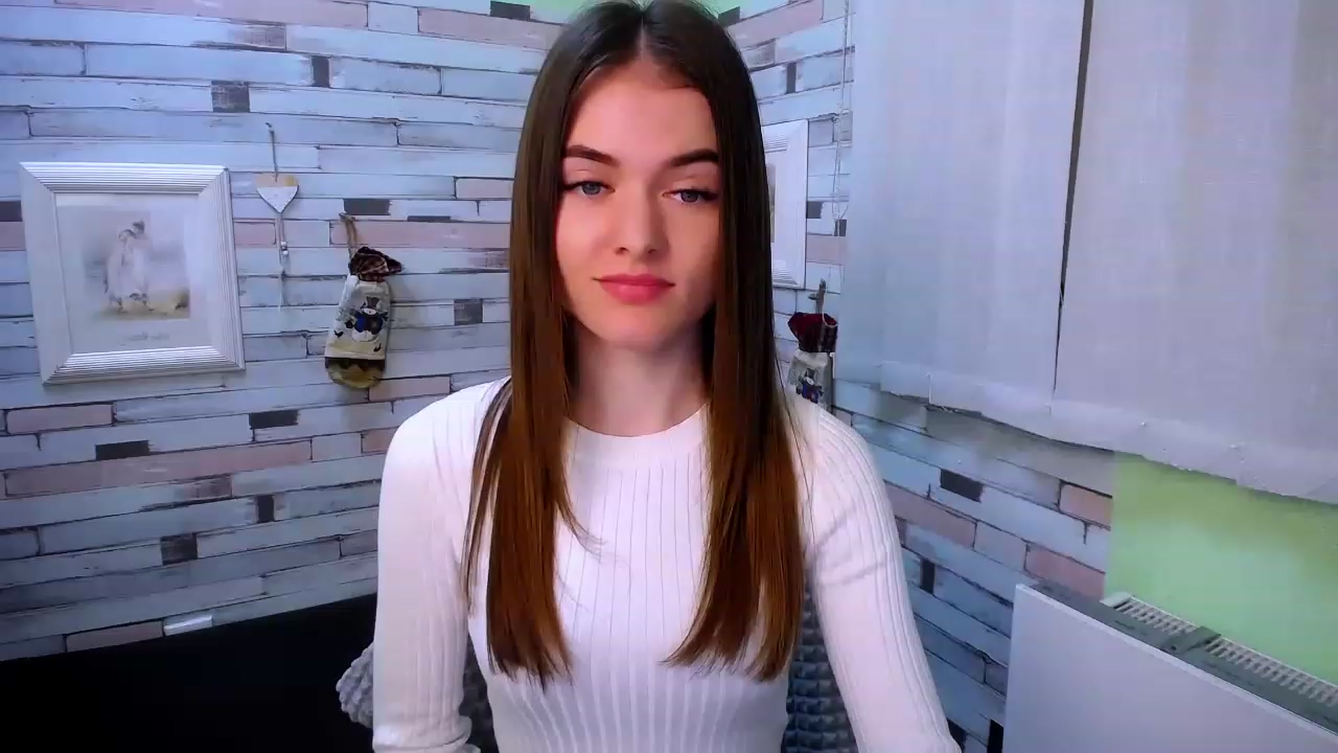 Gallery image thumbnail from Mili_Sky_'s myfreecams stream on, 12/11/2022, 11:18 image 14 of 20