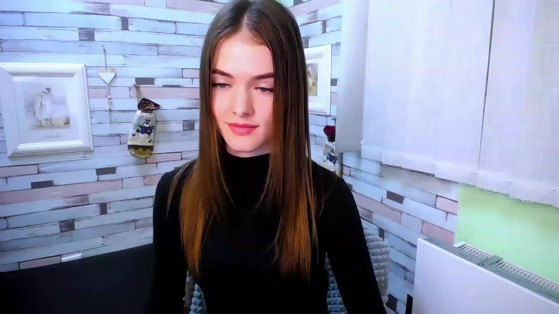 Gallery image thumbnail from Mili_Sky_'s myfreecams stream on, 12/11/2022, 13:03 image 14 of 20