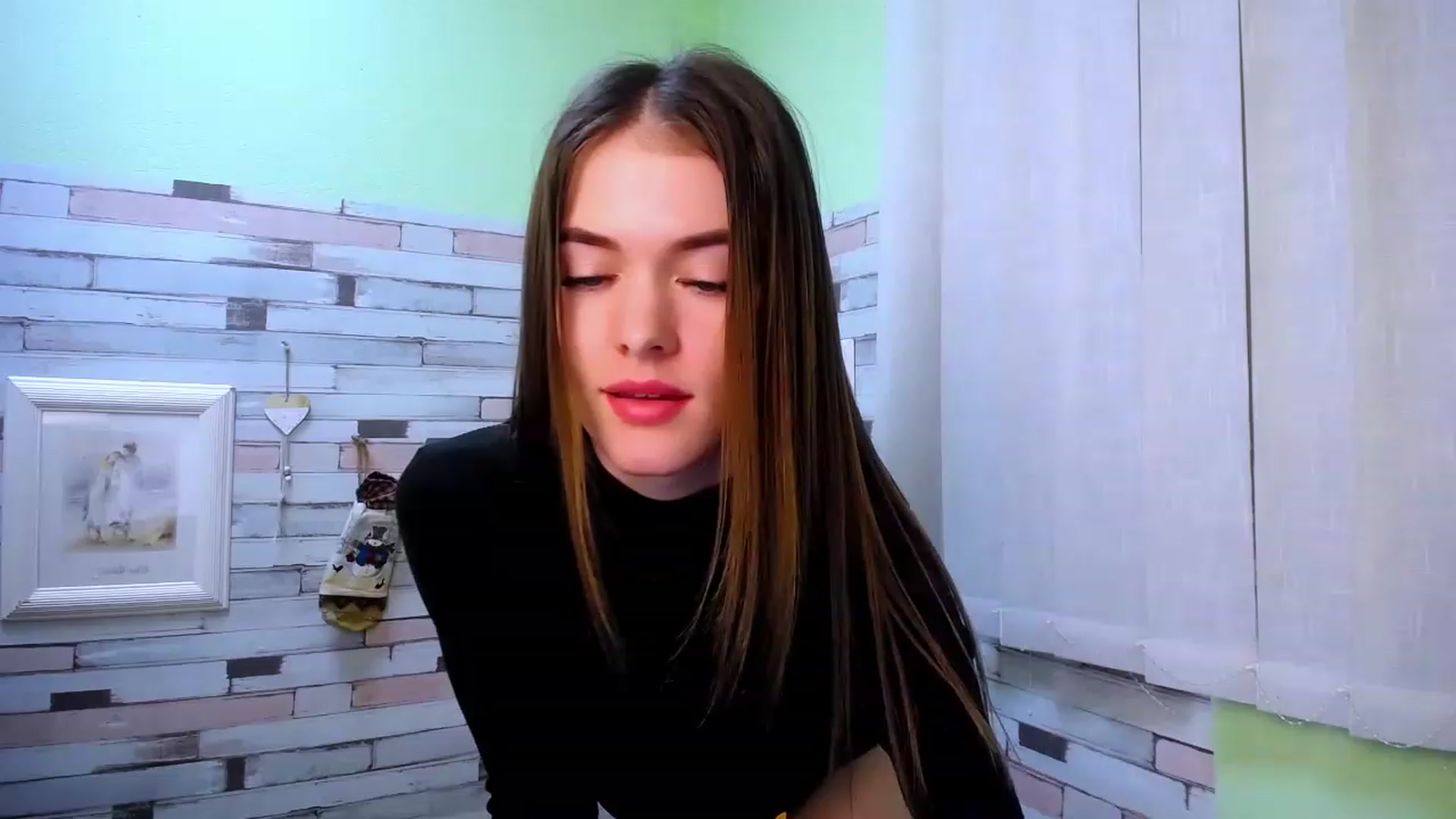 Gallery image thumbnail from Mili_Sky_'s myfreecams stream on, 12/11/2022, 13:03 image 18 of 20