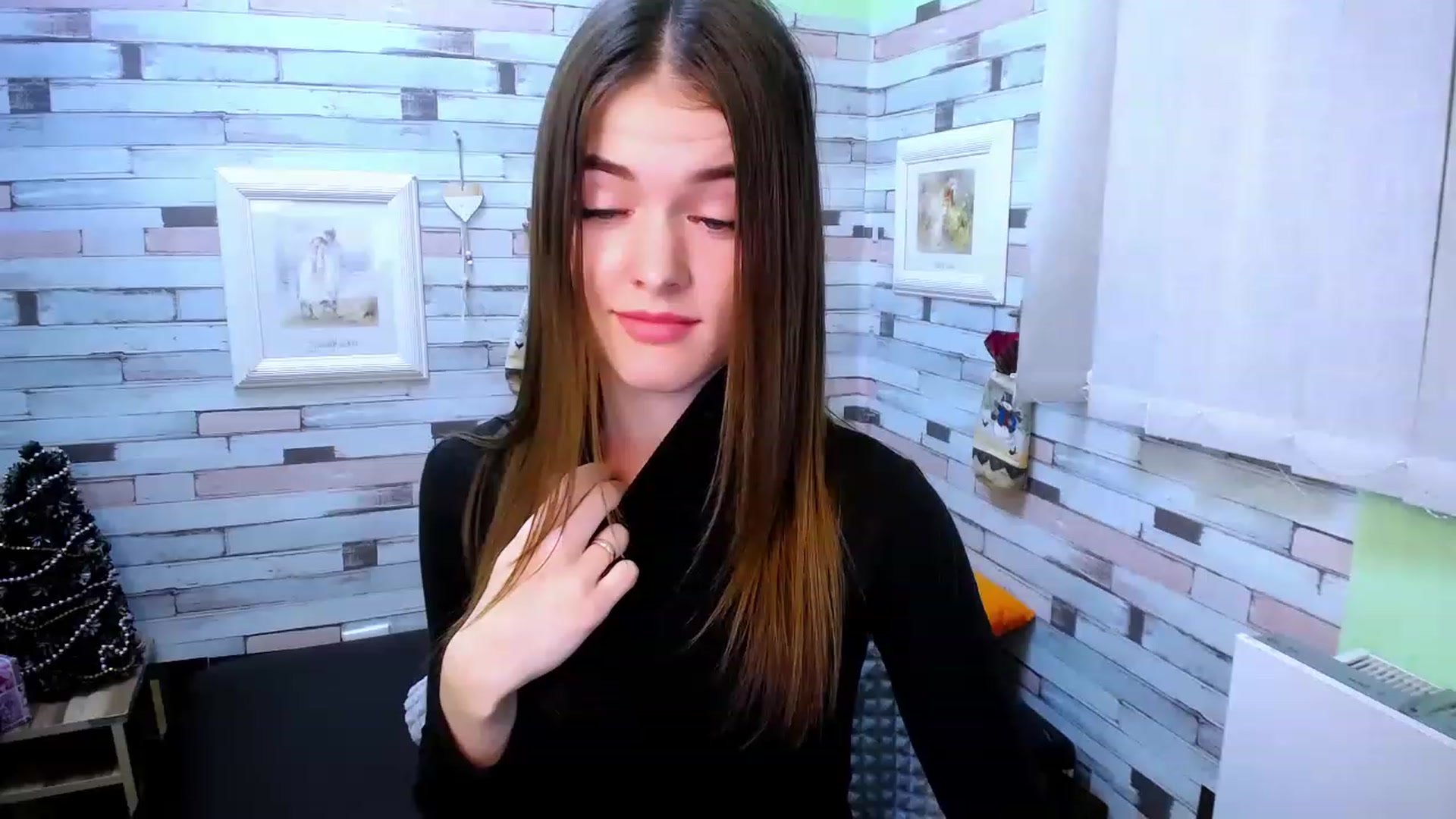 Gallery image thumbnail from Mili_Sky_'s myfreecams stream on, 12/11/2022, 16:41 image 20 of 20