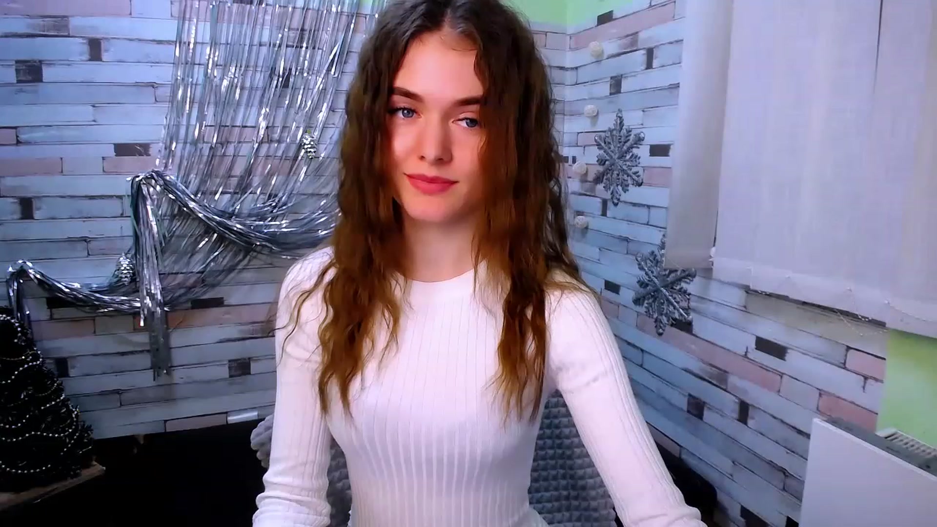 Gallery image thumbnail from Mili_Sky_'s myfreecams stream on, 12/16/2022, 18:33 image 20 of 20