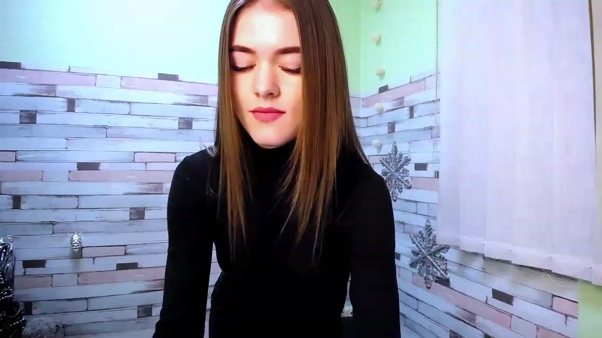 Gallery image thumbnail from Mili_Sky_'s myfreecams stream on, 12/19/2022, 07:34 image 15 of 20