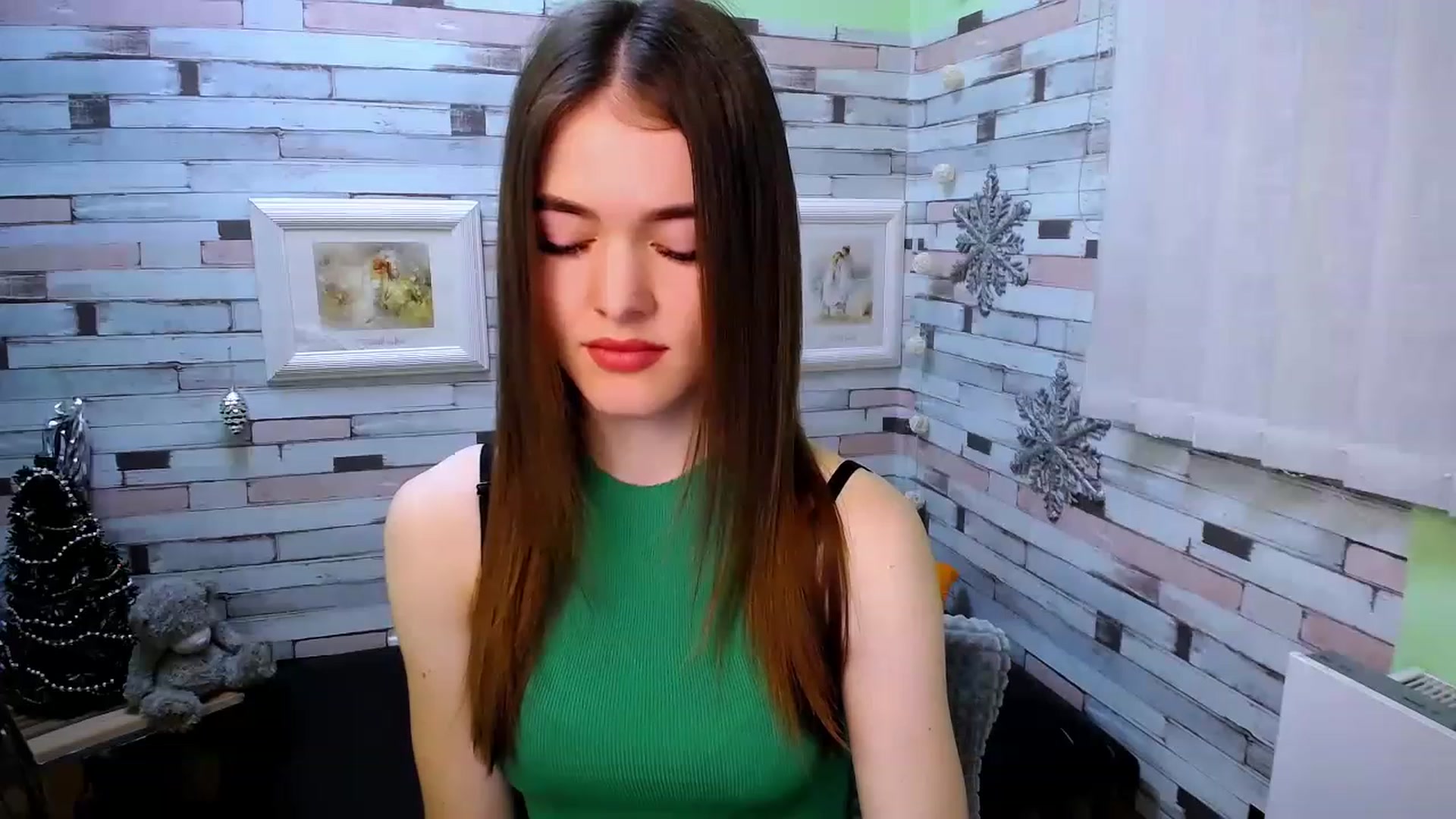 Gallery image thumbnail from Mili_Sky_'s myfreecams stream on, 12/26/2022, 08:42 image 5 of 20
