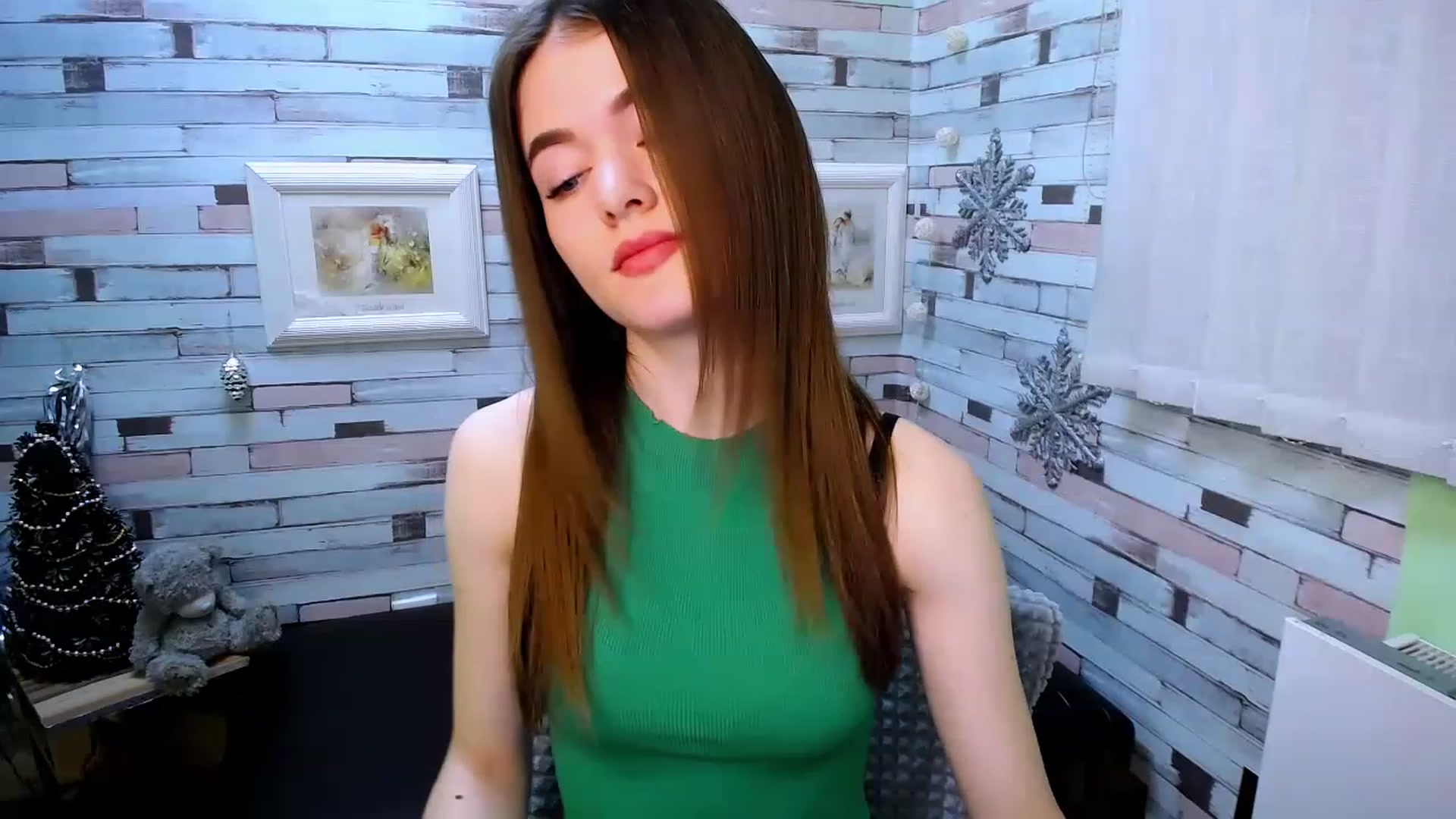 Gallery image thumbnail from Mili_Sky_'s myfreecams stream on, 12/26/2022, 08:42 image 15 of 20