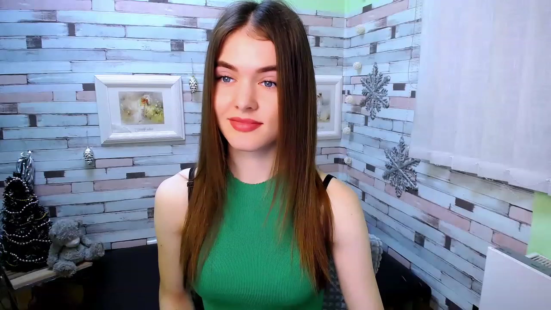 Gallery image thumbnail from Mili_Sky_'s myfreecams stream on, 12/26/2022, 08:42 image 7 of 20
