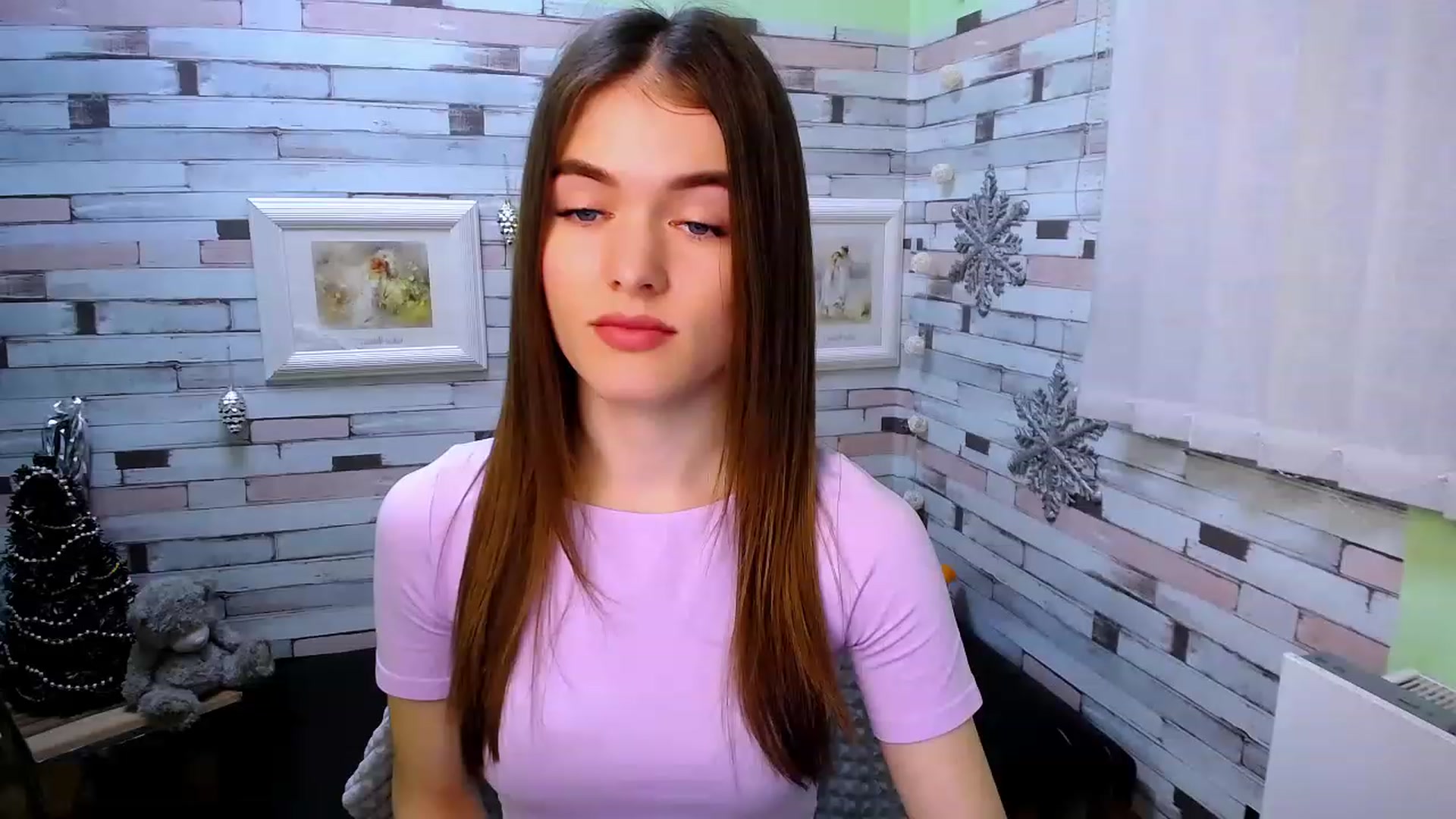 Gallery image thumbnail from Mili_Sky_'s myfreecams stream on, 12/26/2022, 12:13 image 17 of 20
