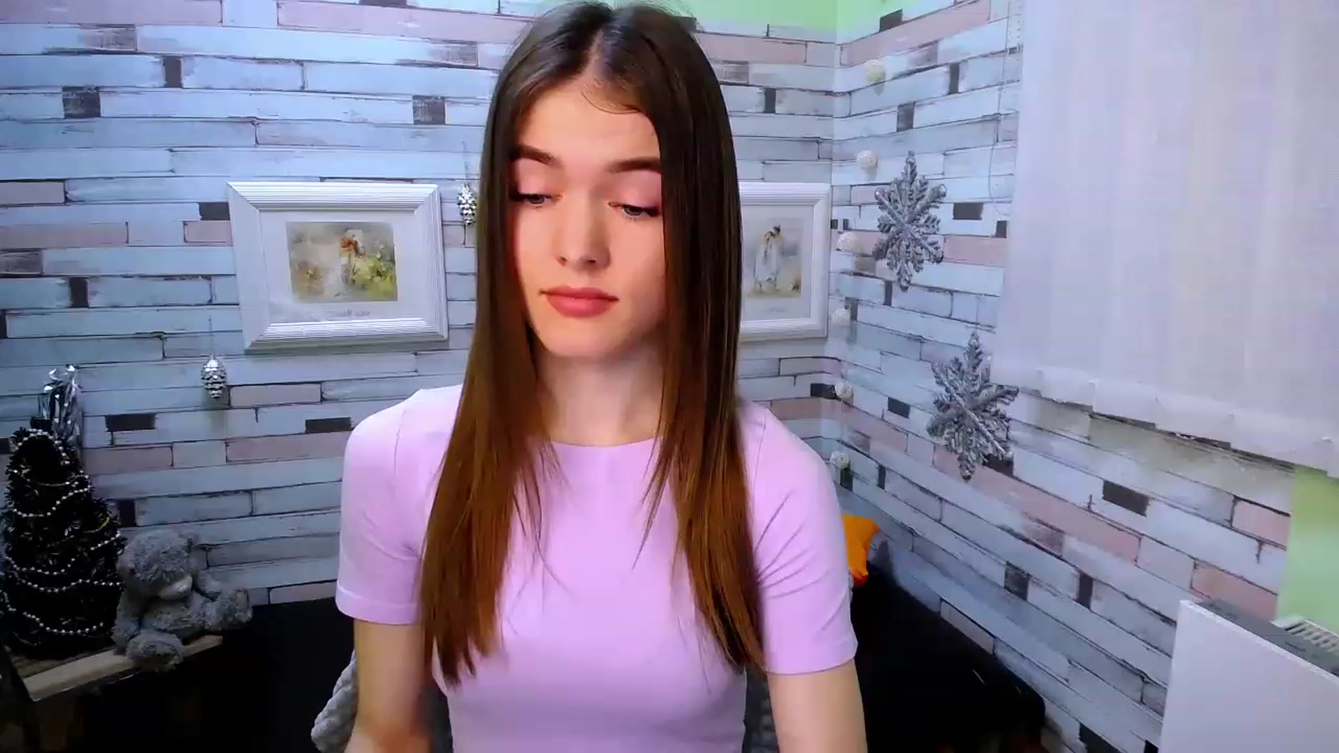 Gallery image thumbnail from Mili_Sky_'s myfreecams stream on, 12/26/2022, 12:13 image 19 of 20