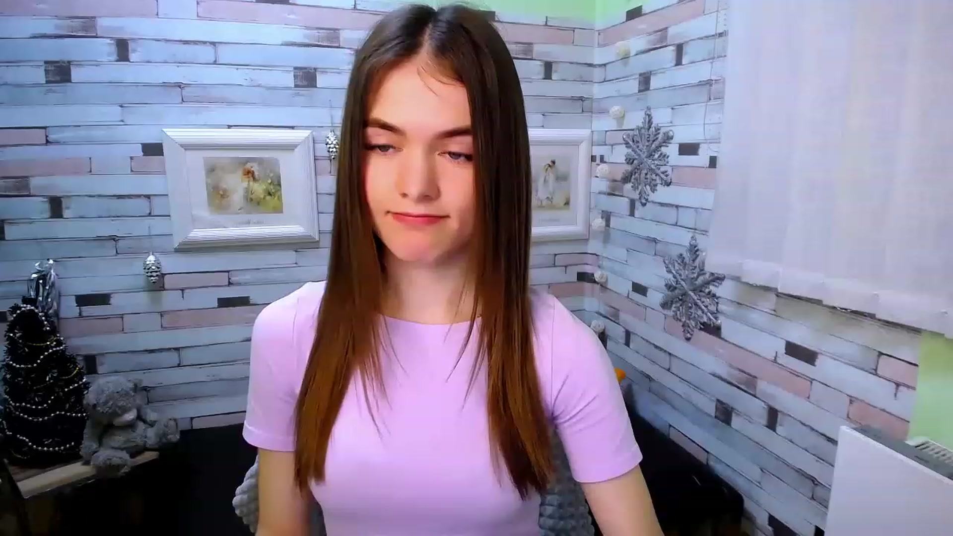 Gallery image thumbnail from Mili_Sky_'s myfreecams stream on, 12/26/2022, 12:44 image 9 of 20