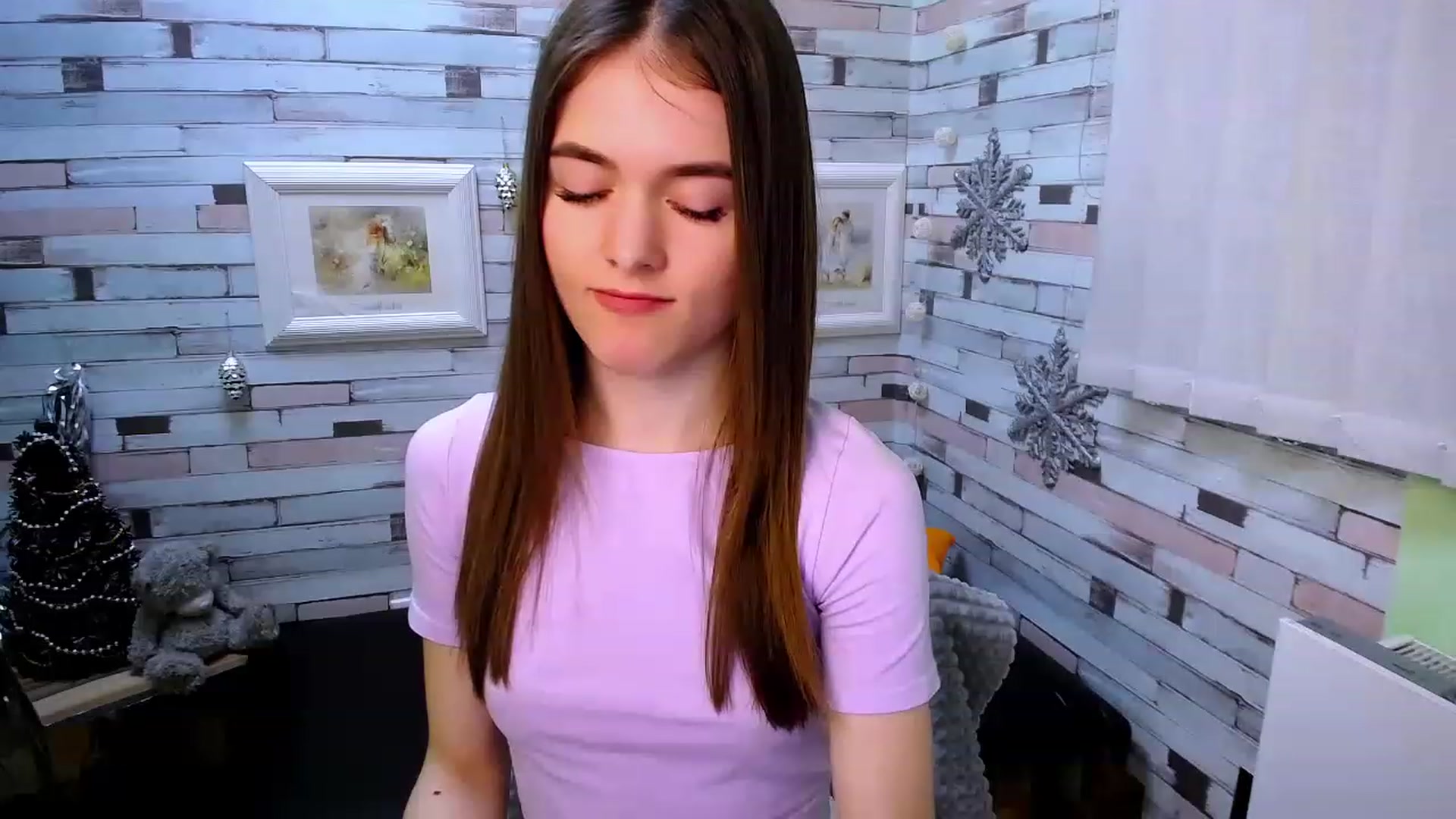 Gallery image thumbnail from Mili_Sky_'s myfreecams stream on, 12/26/2022, 12:44 image 15 of 20