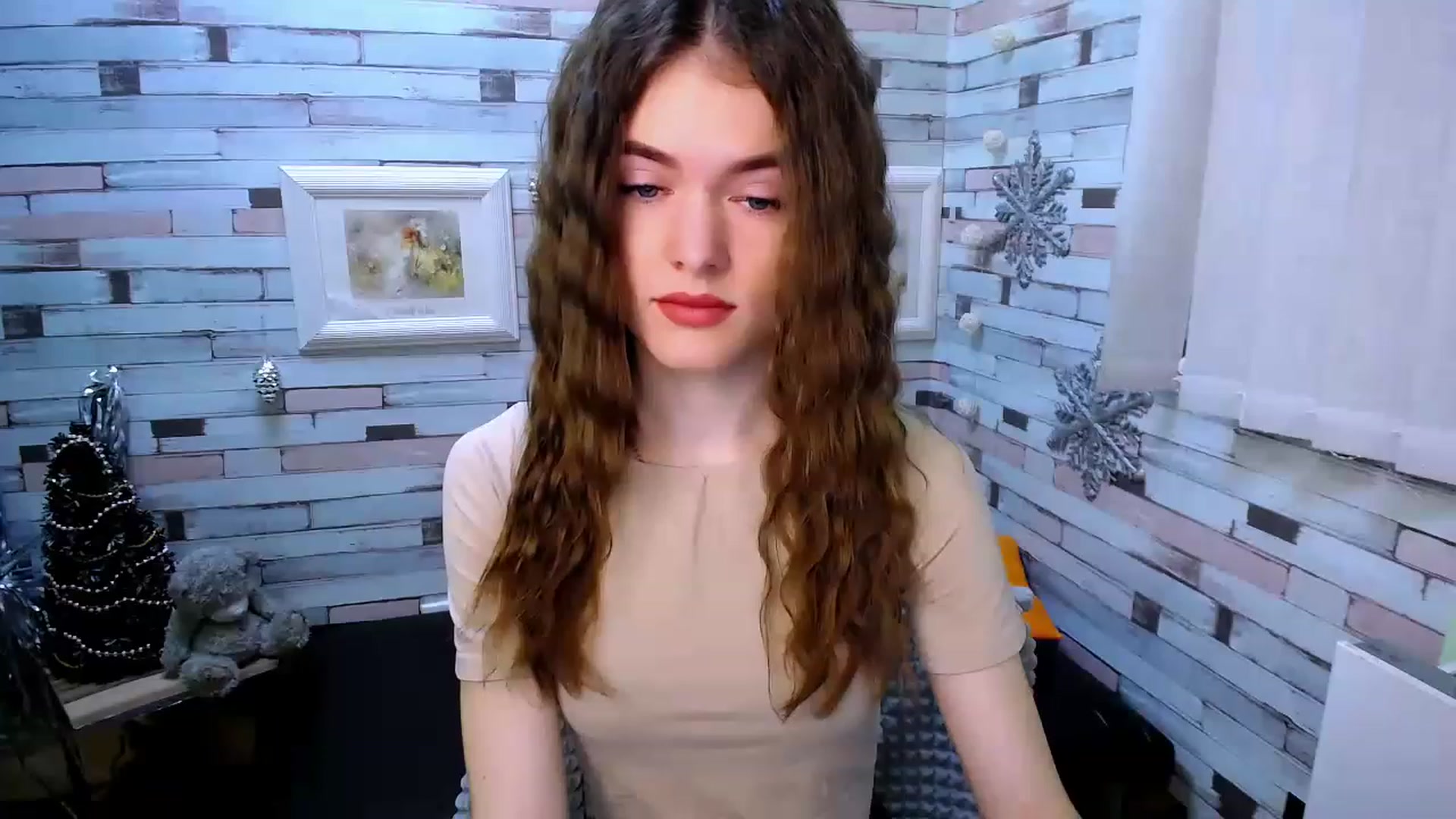 Gallery image thumbnail from Mili_Sky_'s myfreecams stream on, 12/29/2022, 07:48 image 9 of 20