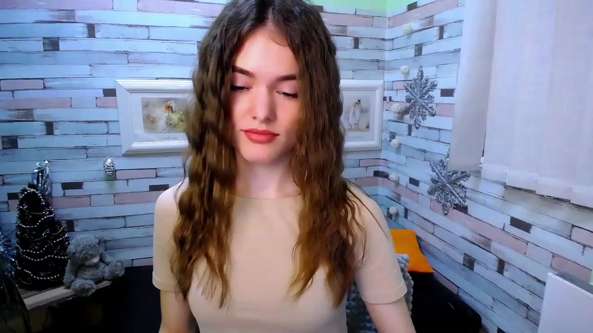 Gallery image thumbnail from Mili_Sky_'s myfreecams stream on, 12/29/2022, 08:36 image 16 of 20