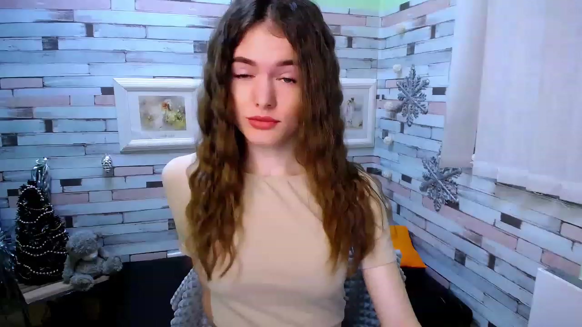 Gallery image thumbnail from Mili_Sky_'s myfreecams stream on, 12/29/2022, 08:36 image 2 of 20