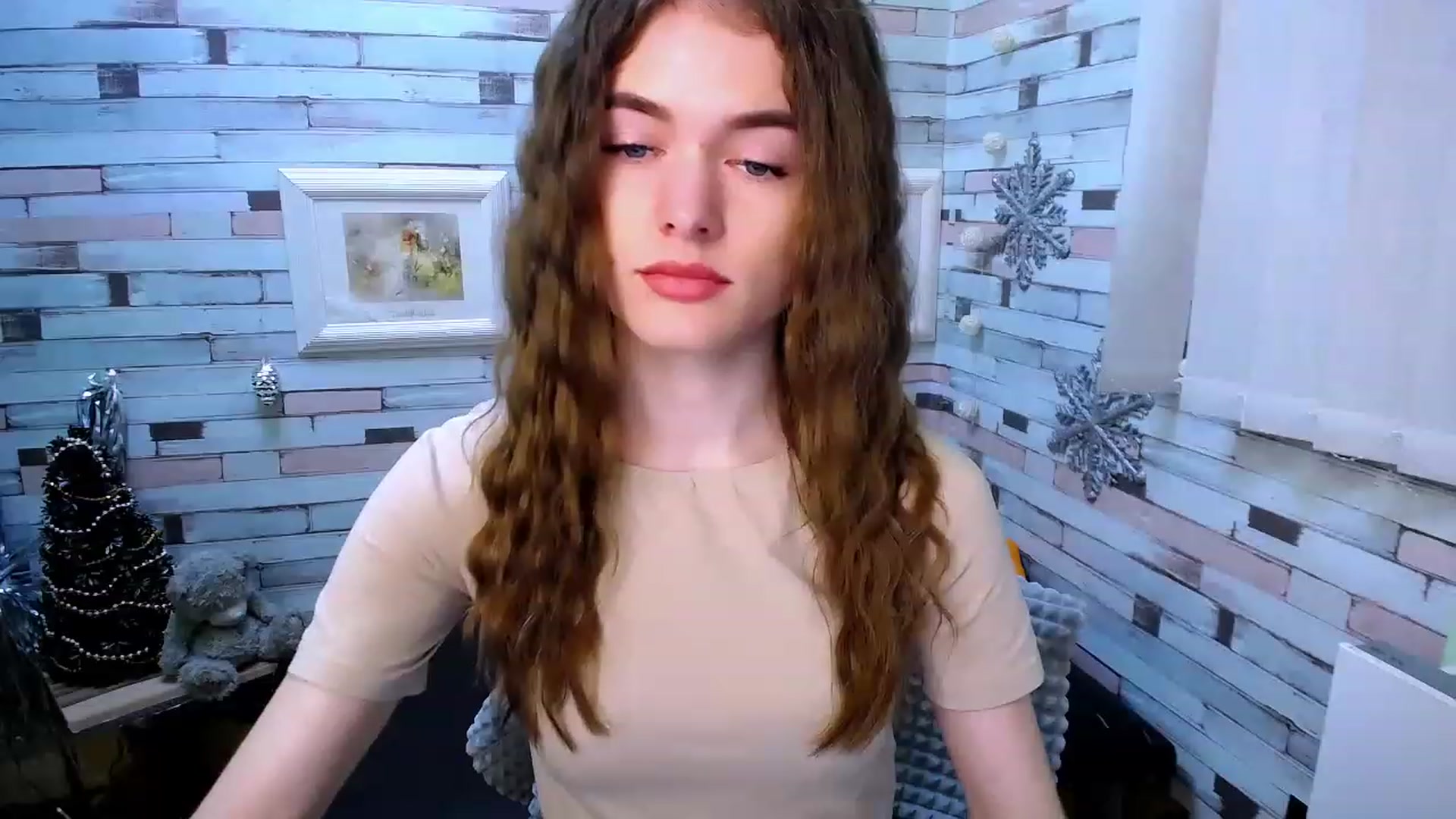 Gallery image thumbnail from Mili_Sky_'s myfreecams stream on, 12/29/2022, 09:14 image 6 of 20