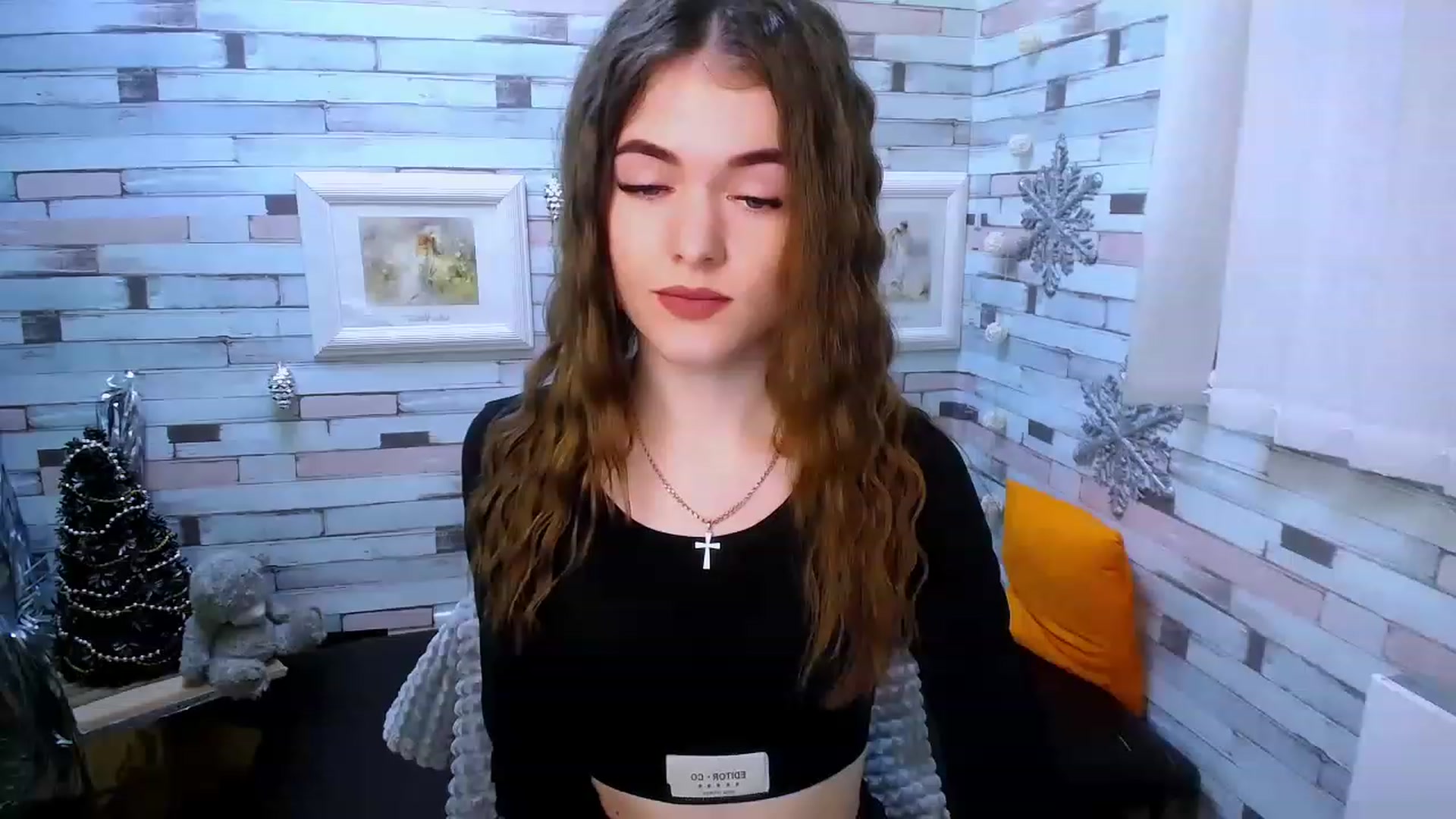 Gallery image thumbnail from Mili_Sky_'s myfreecams stream on, 12/30/2022, 08:52 image 16 of 20