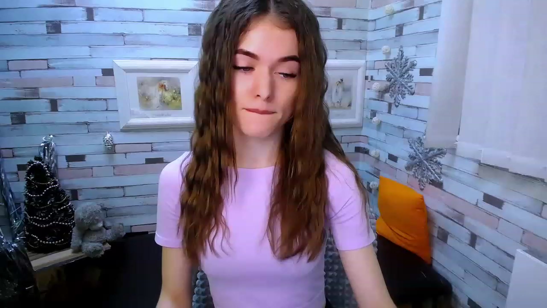 Gallery image thumbnail from Mili_Sky_'s myfreecams stream on, 12/30/2022, 11:49 image 11 of 20