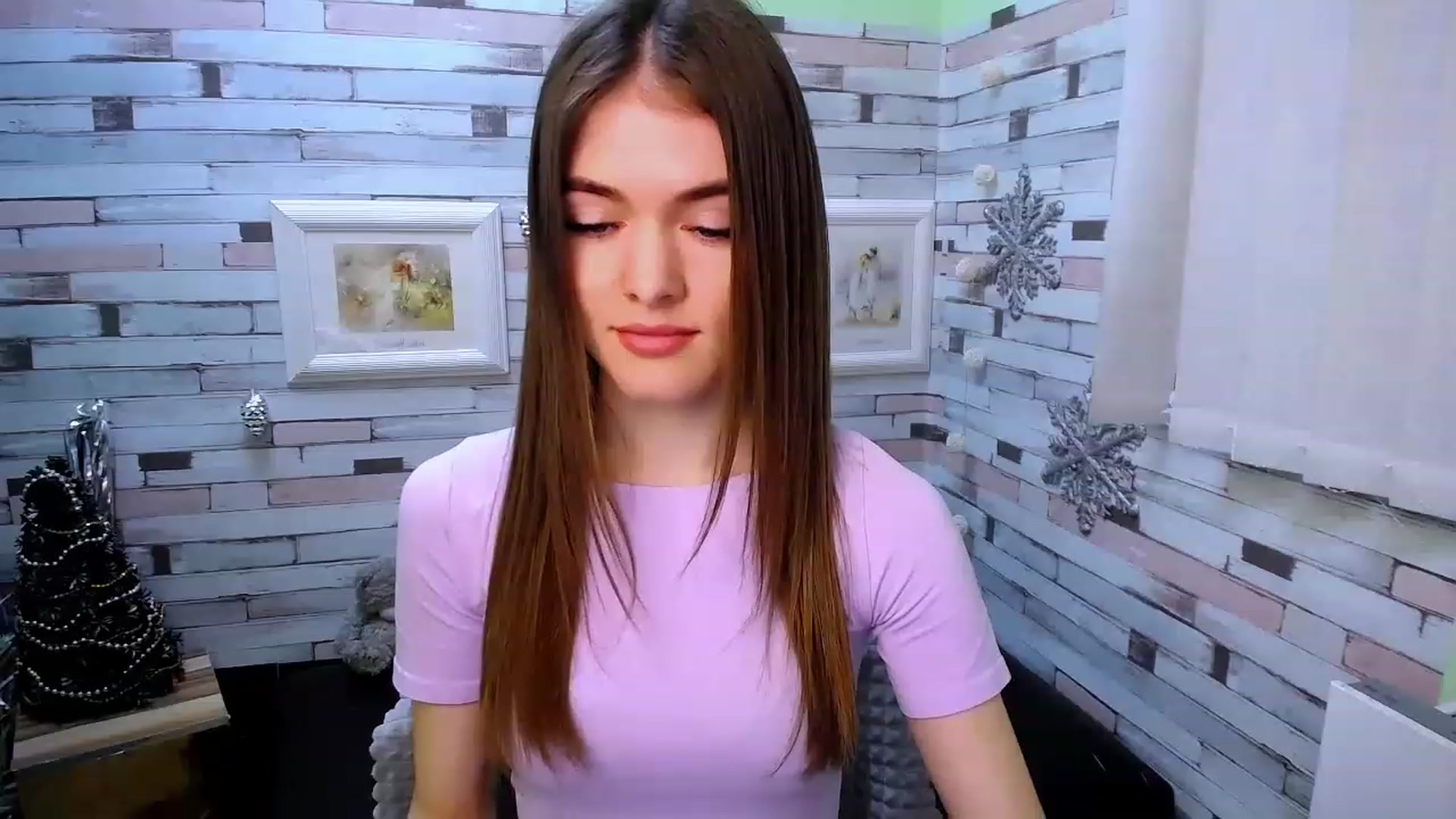 Gallery image thumbnail from Mili_Sky_'s myfreecams stream on, 01/05/2023, 09:27 image 13 of 20