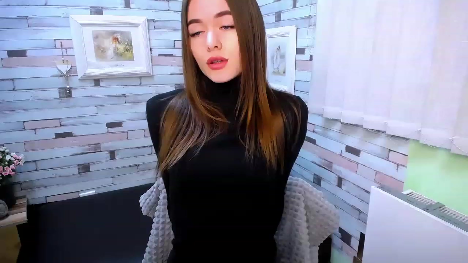 Gallery image thumbnail from Mili_Sky_'s myfreecams stream on, 01/10/2023, 08:41 image 8 of 20