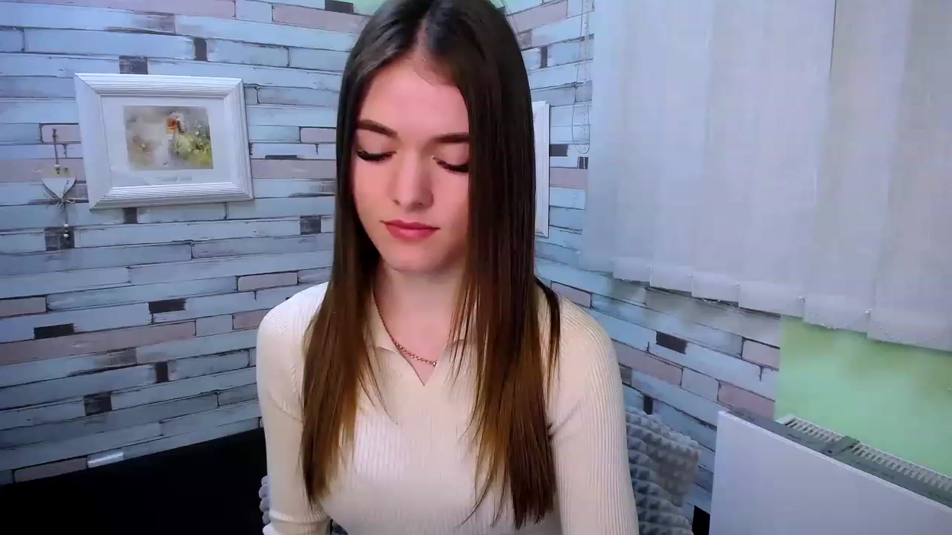 Gallery image thumbnail from Mili_Sky_'s myfreecams stream on, 01/13/2023, 12:58 image 10 of 20