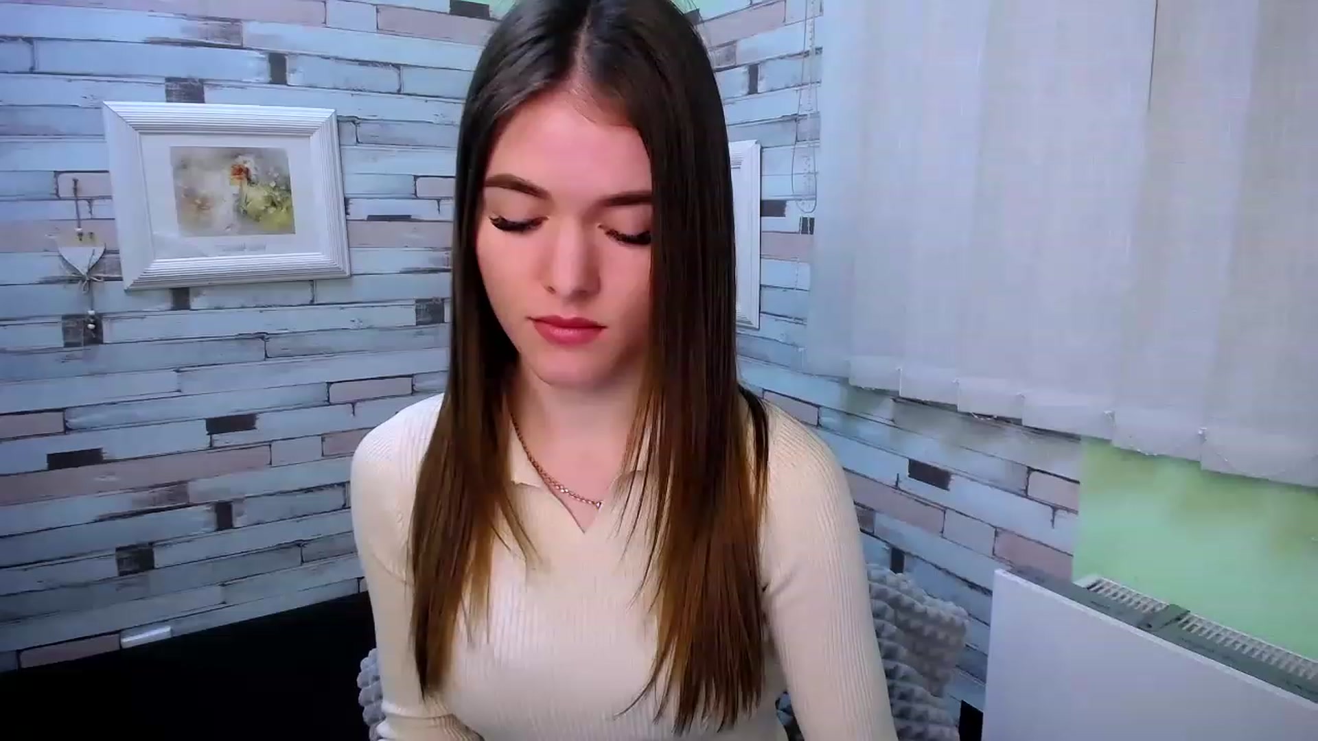 Gallery image thumbnail from Mili_Sky_'s myfreecams stream on, 01/13/2023, 12:58 image 6 of 20