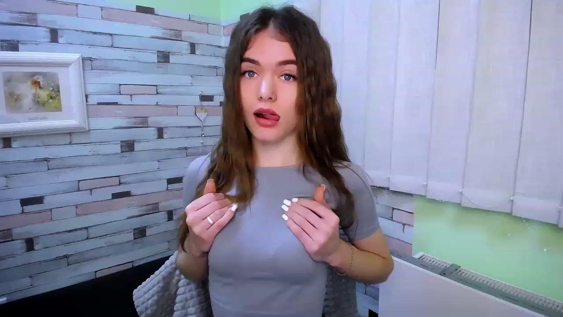 Gallery image thumbnail from Mili_Sky_'s myfreecams stream on, 01/19/2023, 08:35 image 10 of 20