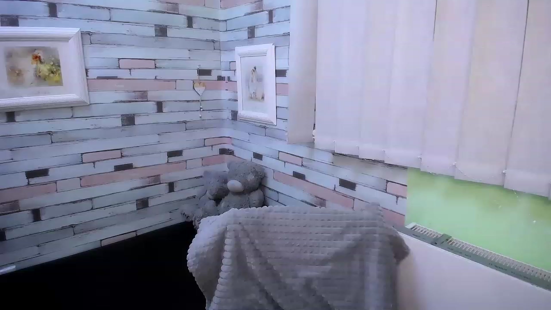 Gallery image thumbnail from Mili_Sky_'s myfreecams stream on, 01/19/2023, 13:27 image 11 of 20
