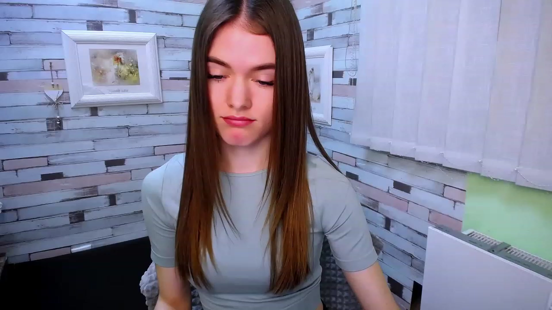 Gallery image thumbnail from Mili_Sky_'s myfreecams stream on, 01/20/2023, 11:16 image 6 of 20