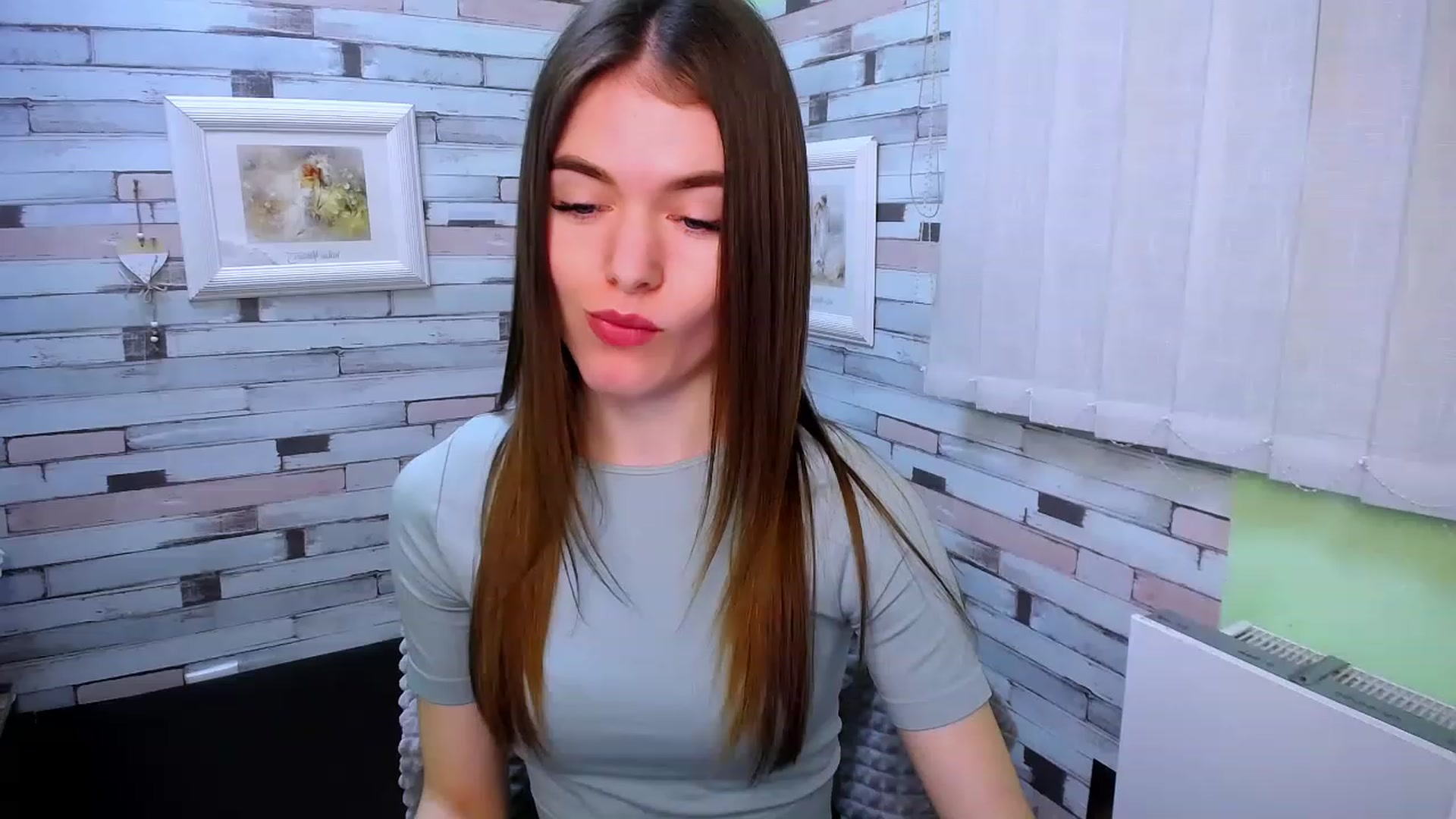 Gallery image thumbnail from Mili_Sky_'s myfreecams stream on, 01/20/2023, 11:16 image 20 of 20