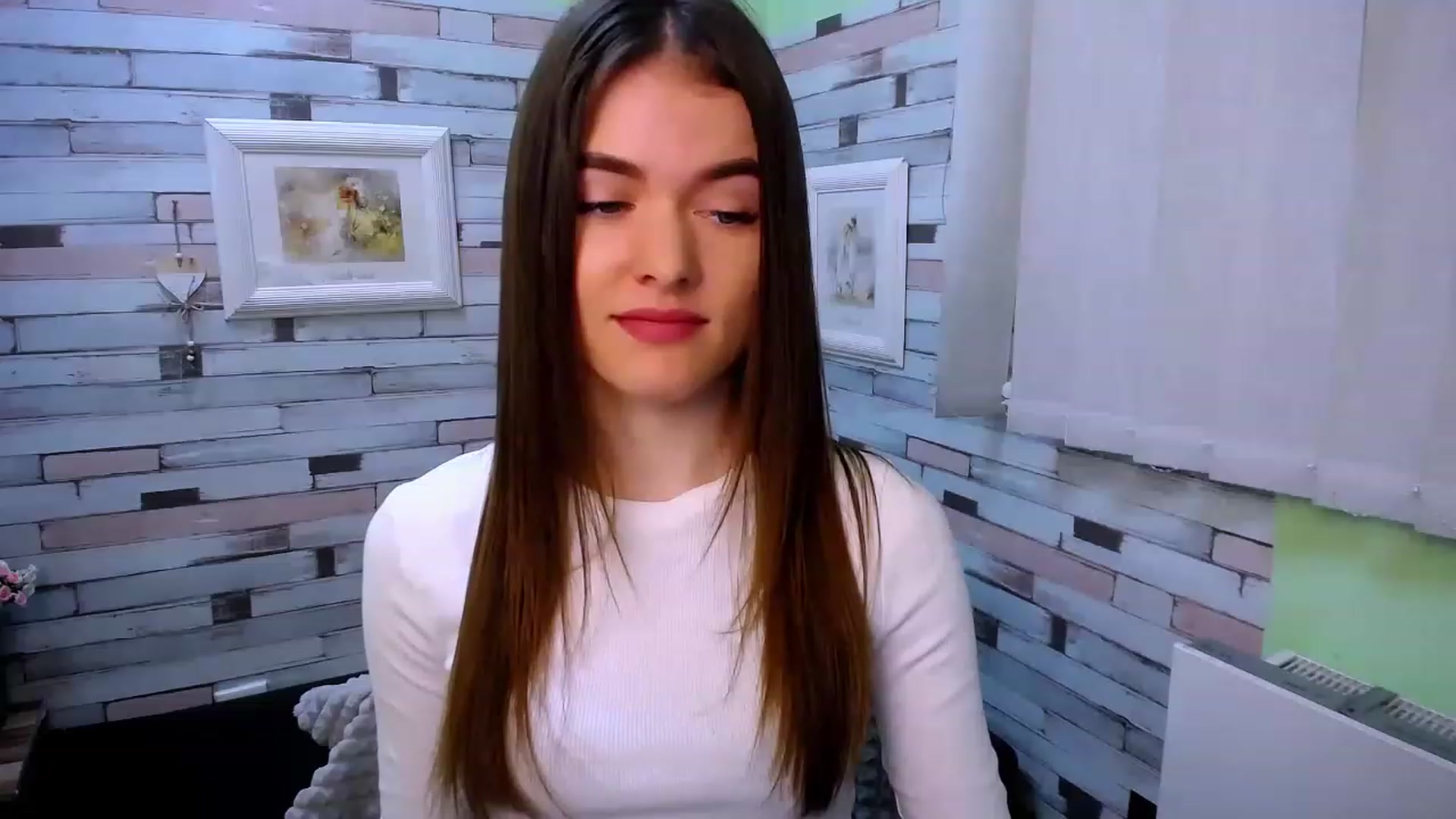 Gallery image thumbnail from Mili_Sky_'s myfreecams stream on, 01/23/2023, 11:22 image 13 of 20