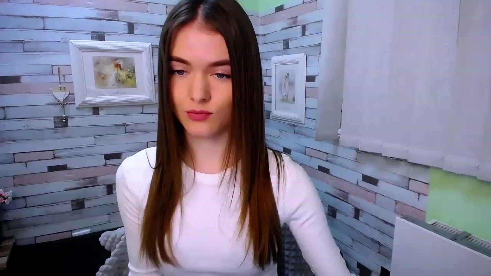 Gallery image thumbnail from Mili_Sky_'s myfreecams stream on, 01/23/2023, 11:22 image 18 of 20