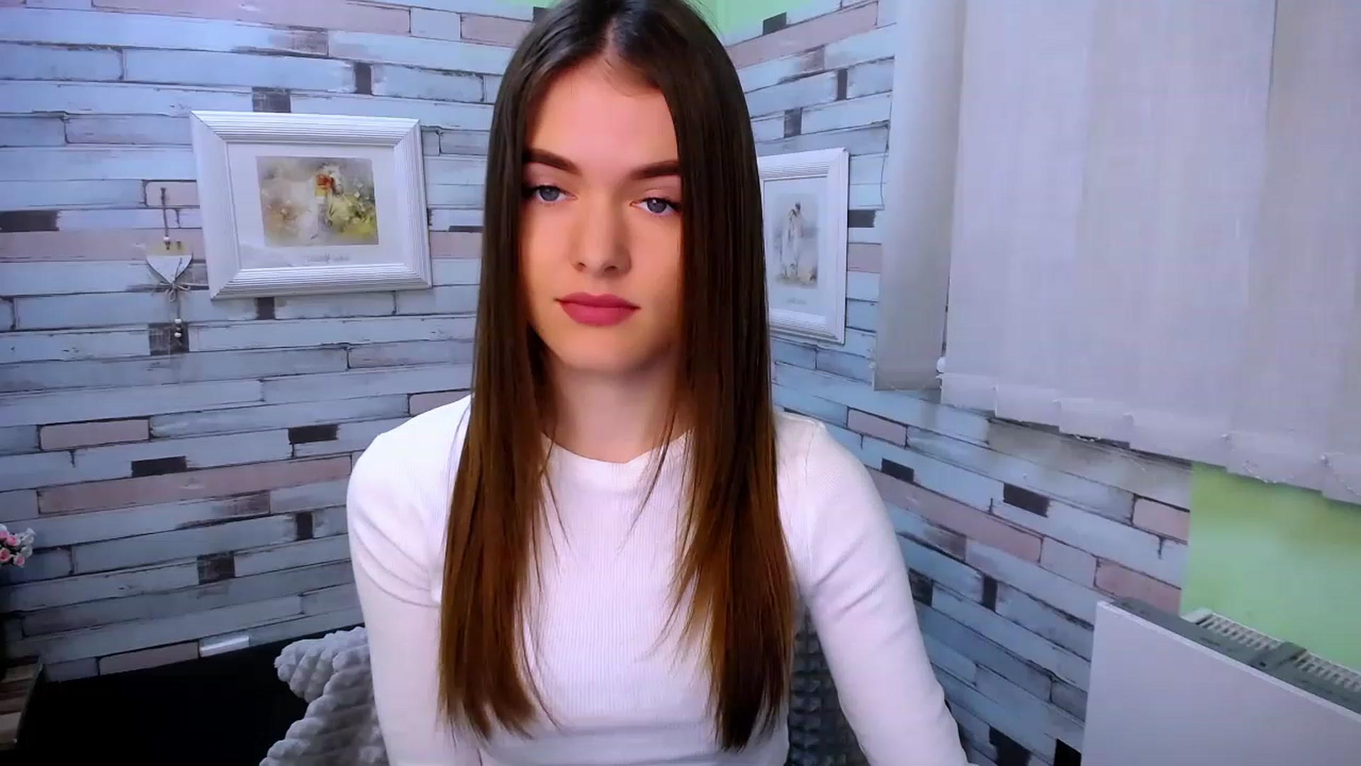 Gallery image thumbnail from Mili_Sky_'s myfreecams stream on, 01/23/2023, 11:22 image 6 of 20