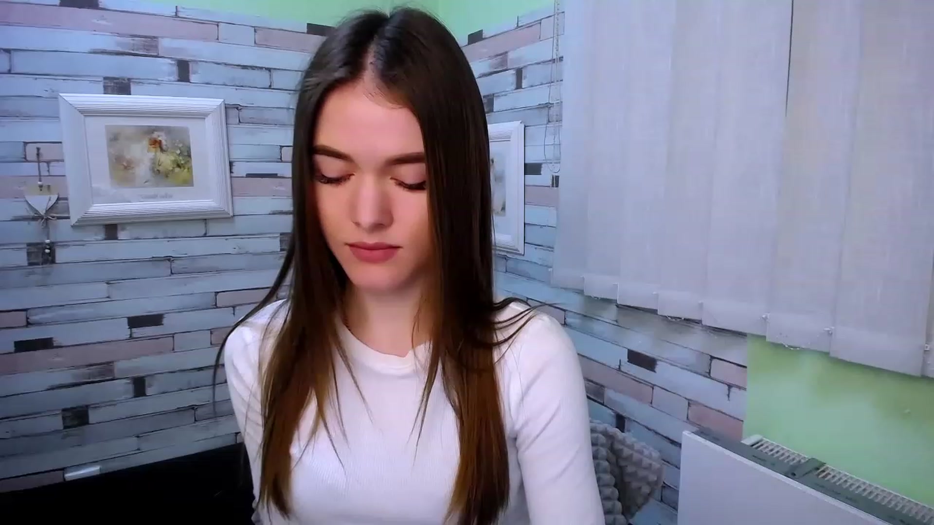 Gallery image thumbnail from Mili_Sky_'s myfreecams stream on, 01/27/2023, 12:39 image 10 of 20