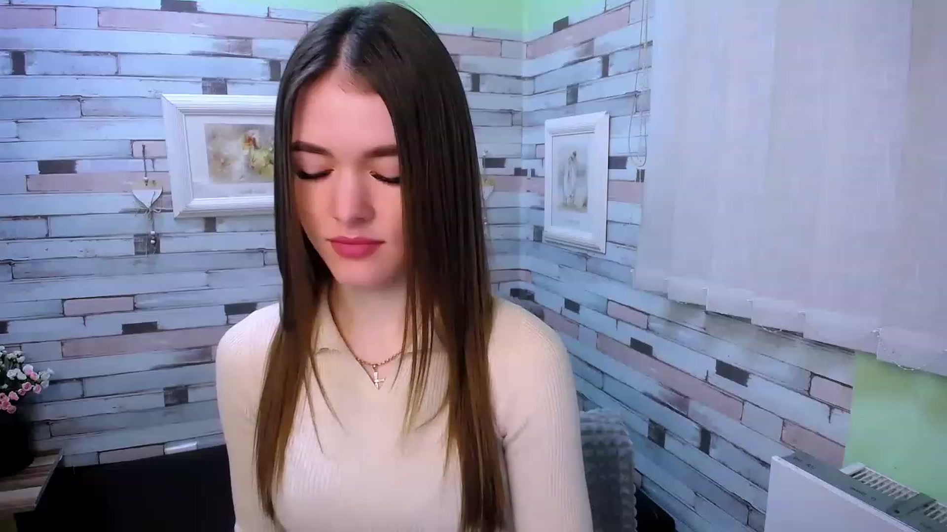 Gallery image thumbnail from Mili_Sky_'s myfreecams stream on, 01/31/2023, 08:08 image 16 of 20