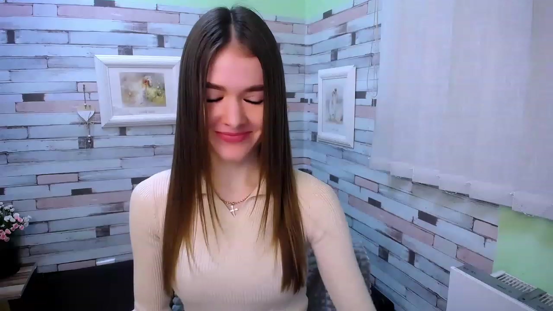 Gallery image thumbnail from Mili_Sky_'s myfreecams stream on, 01/31/2023, 08:08 image 14 of 20