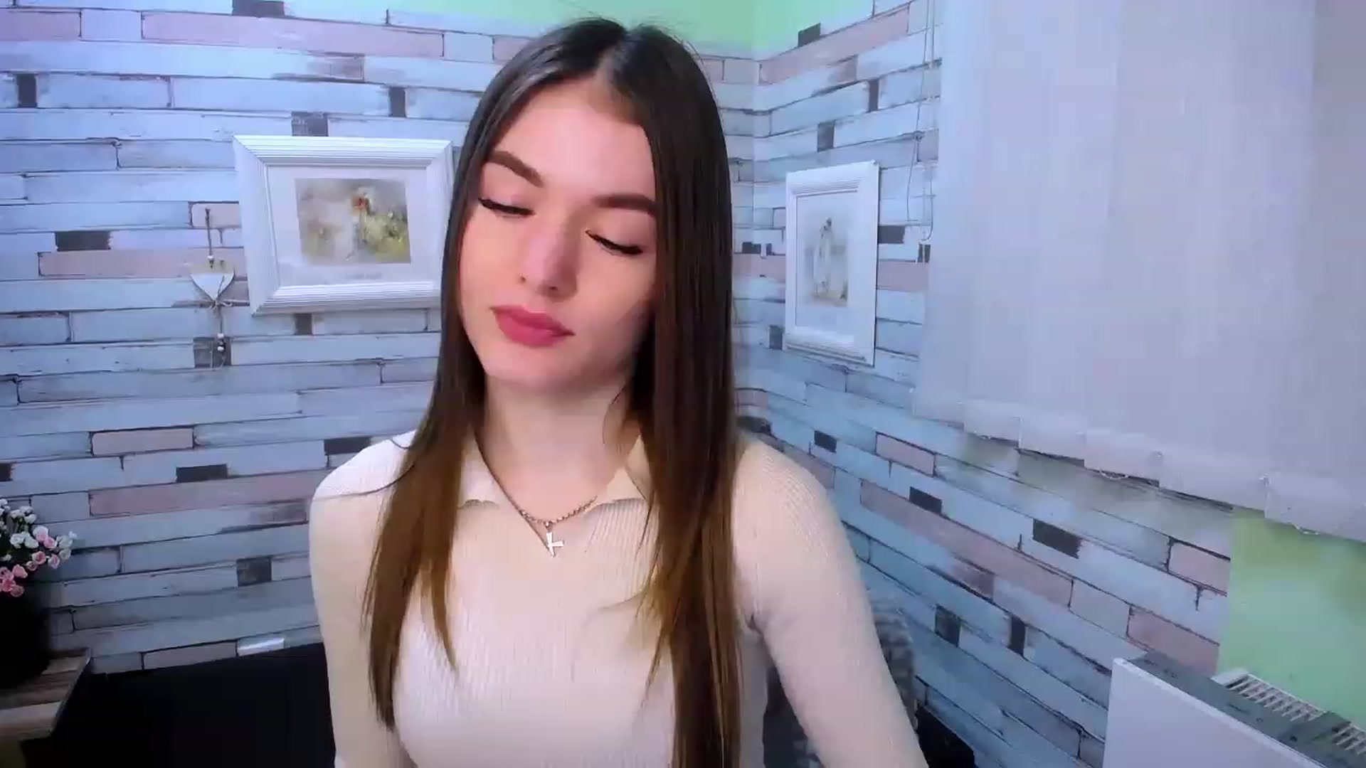 Gallery image thumbnail from Mili_Sky_'s myfreecams stream on, 01/31/2023, 08:08 image 15 of 20